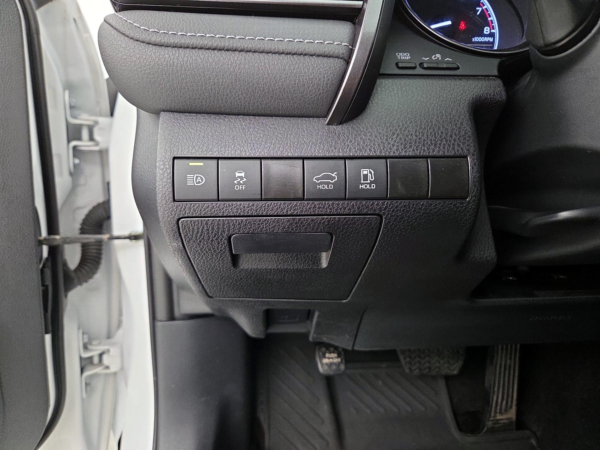 Thumbnail: 2023 Toyota Camry - 13