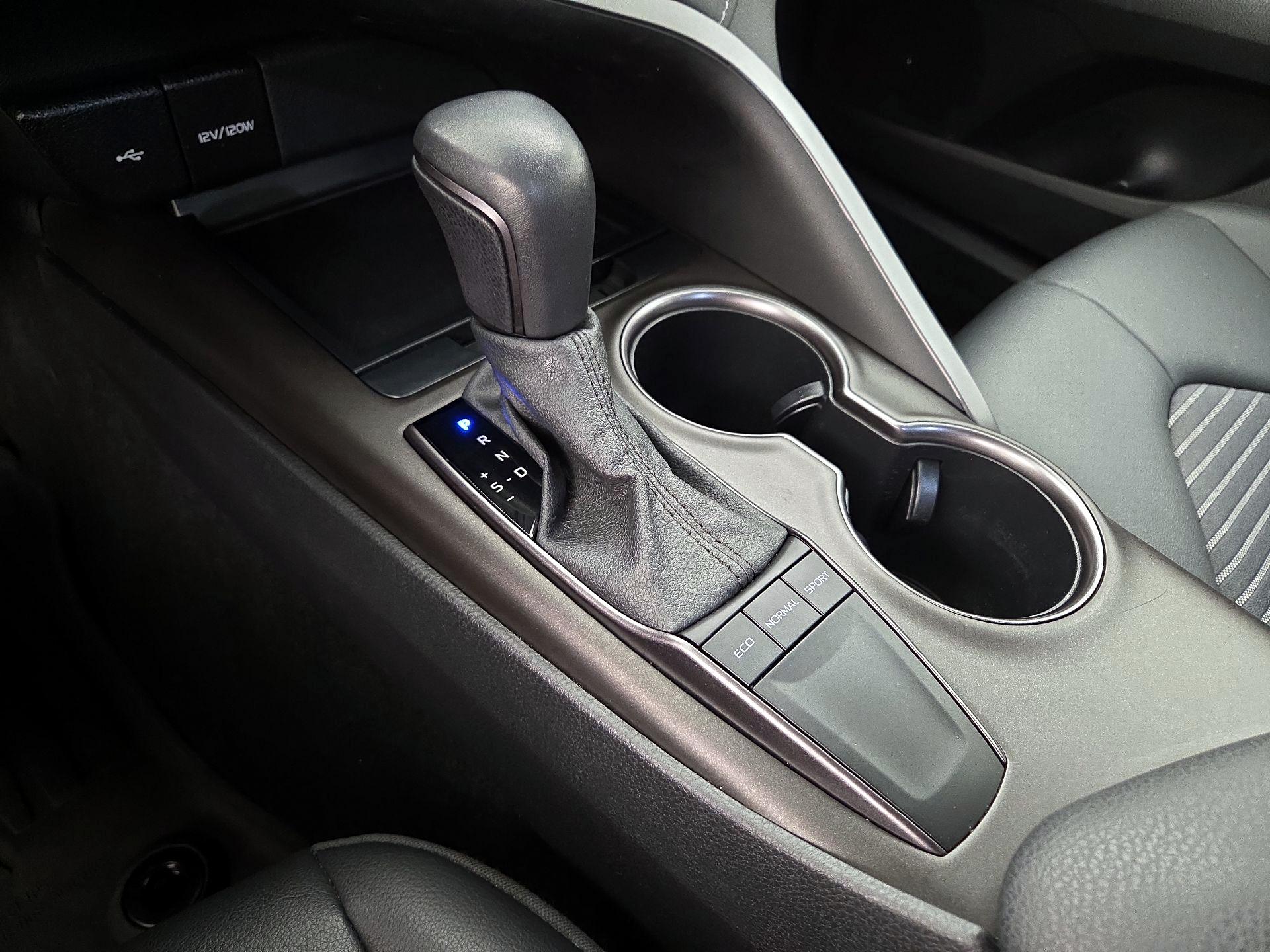 Thumbnail: 2023 Toyota Camry - 17