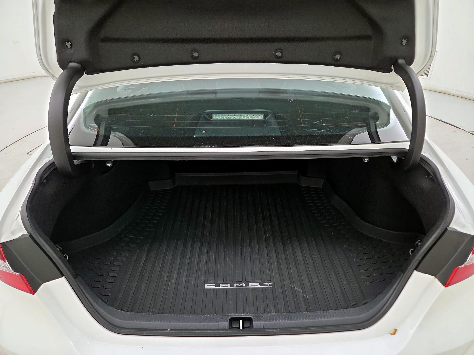 Thumbnail: 2023 Toyota Camry - 20