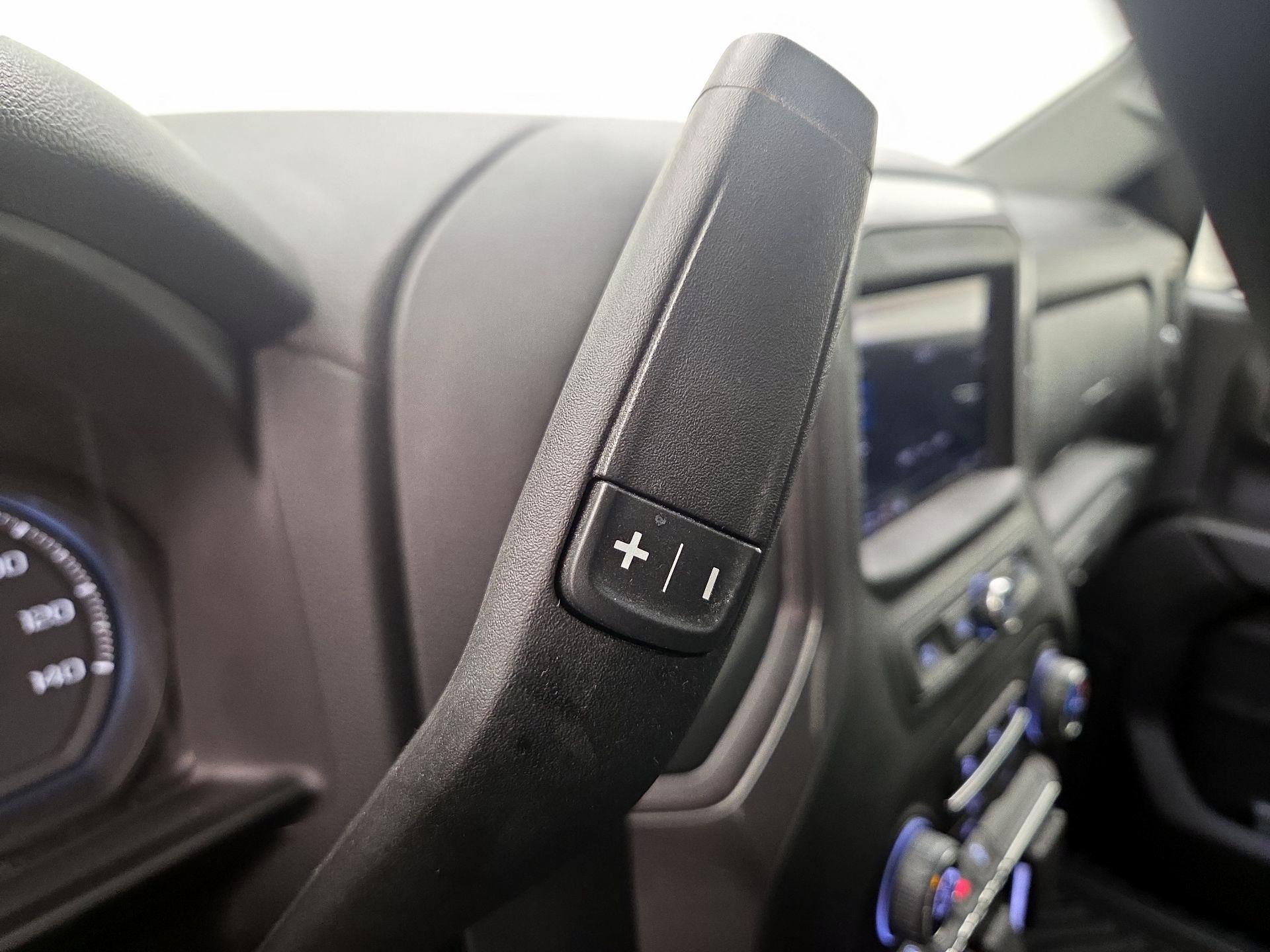 Thumbnail: 2023 Chevrolet Silverado 1500 - 17