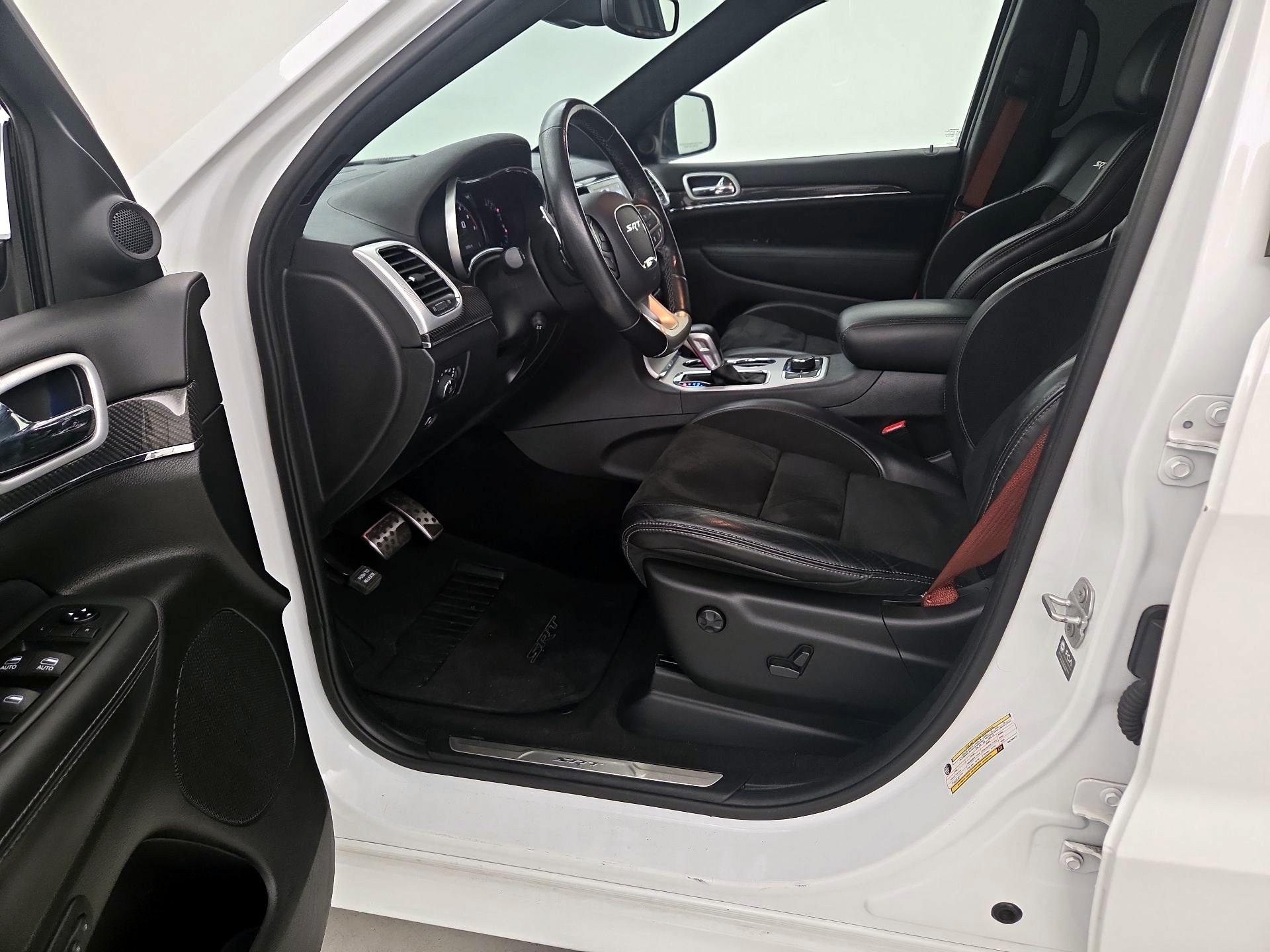 Thumbnail: 2021 Jeep Grand Cherokee - 11