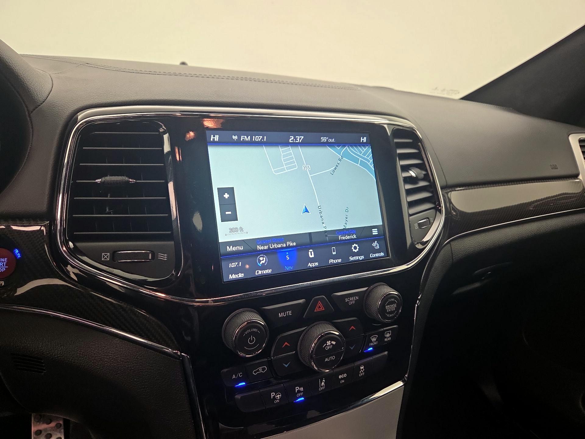 Thumbnail: 2021 Jeep Grand Cherokee - 14