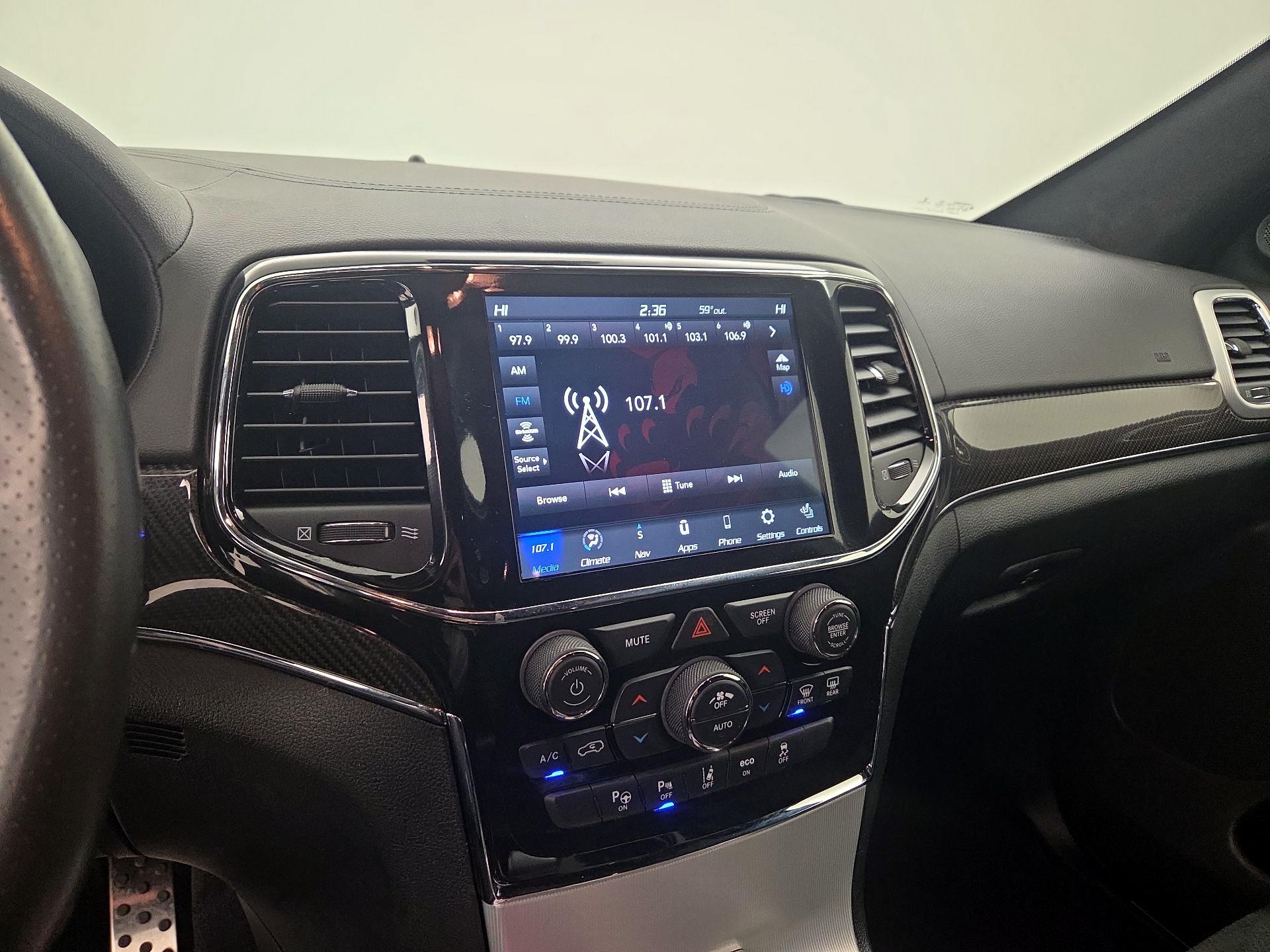 Thumbnail: 2021 Jeep Grand Cherokee - 16