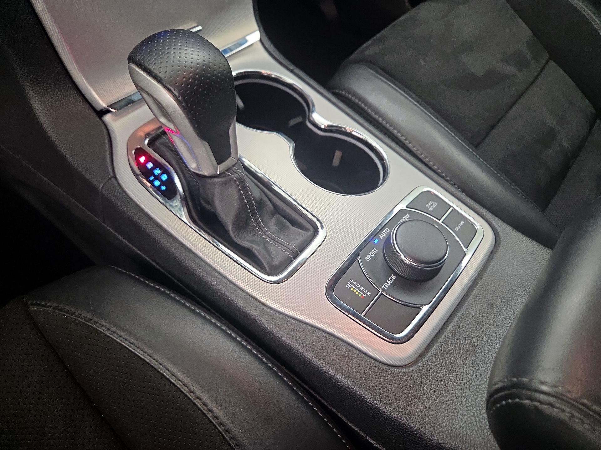 Thumbnail: 2021 Jeep Grand Cherokee - 18