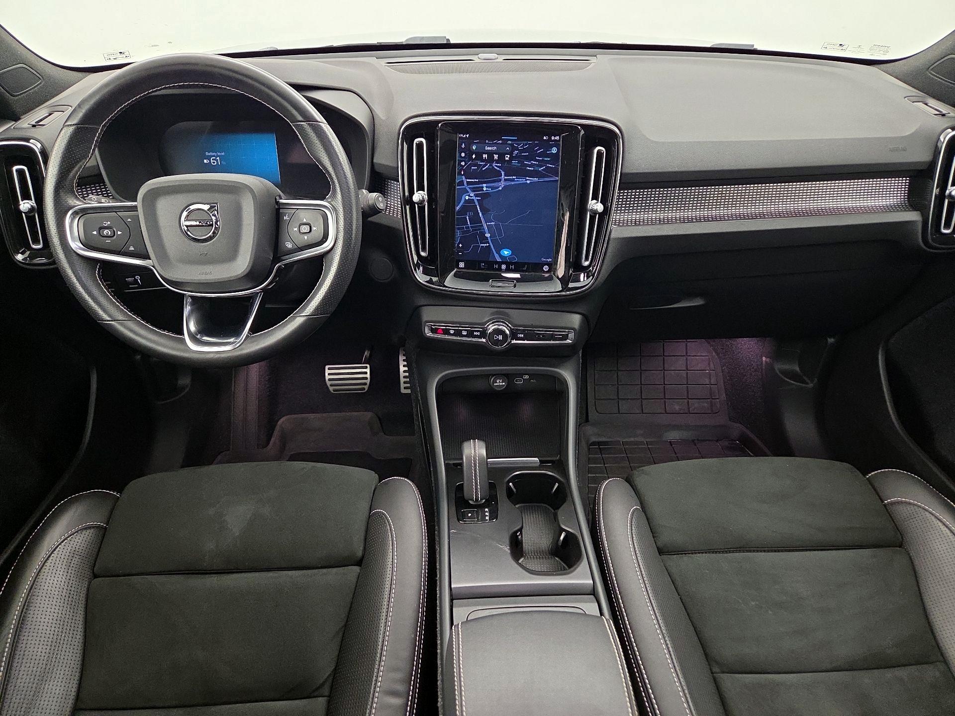 Thumbnail: 2021 Volvo XC40 - 9