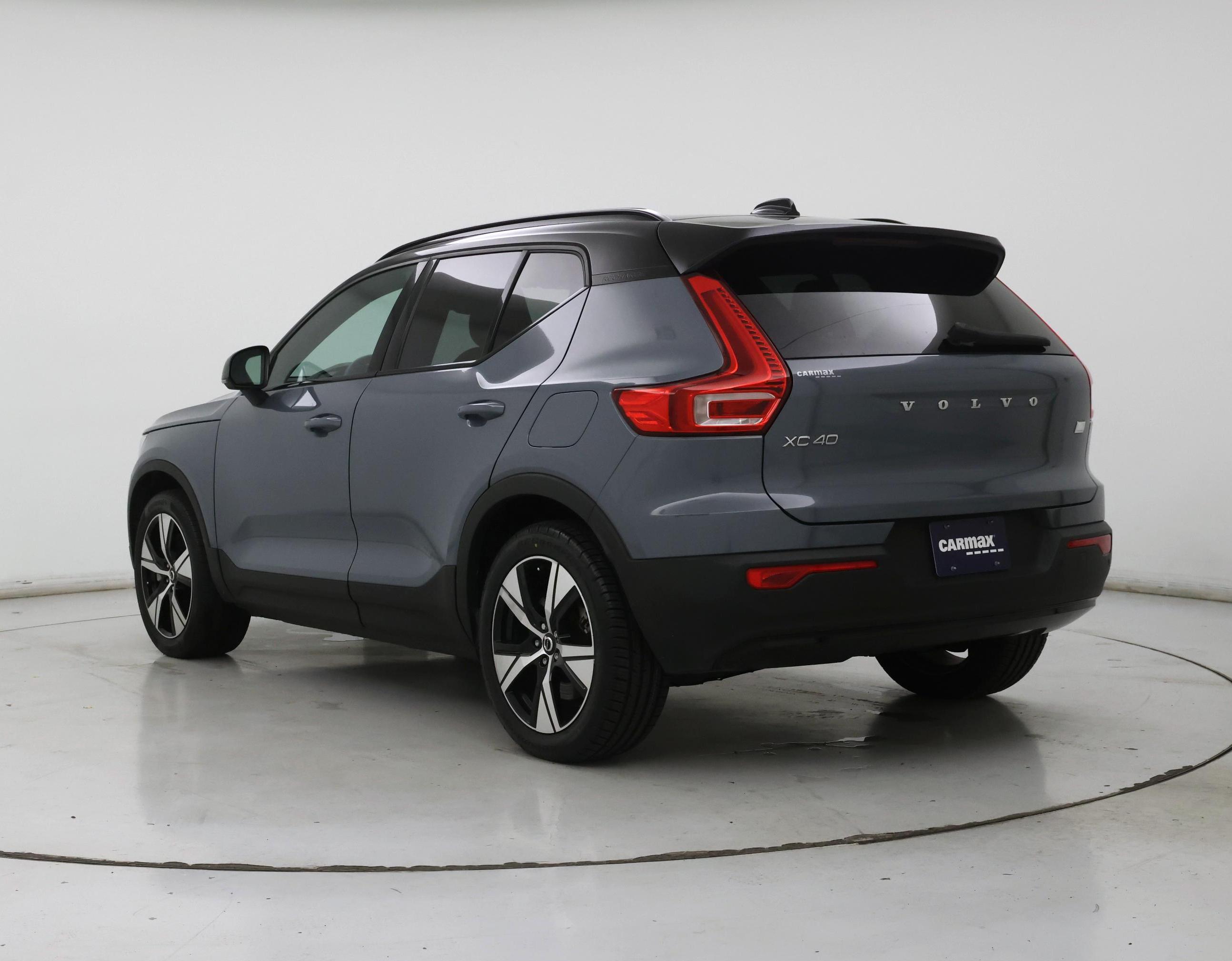 Thumbnail: 2021 Volvo XC40 - 2