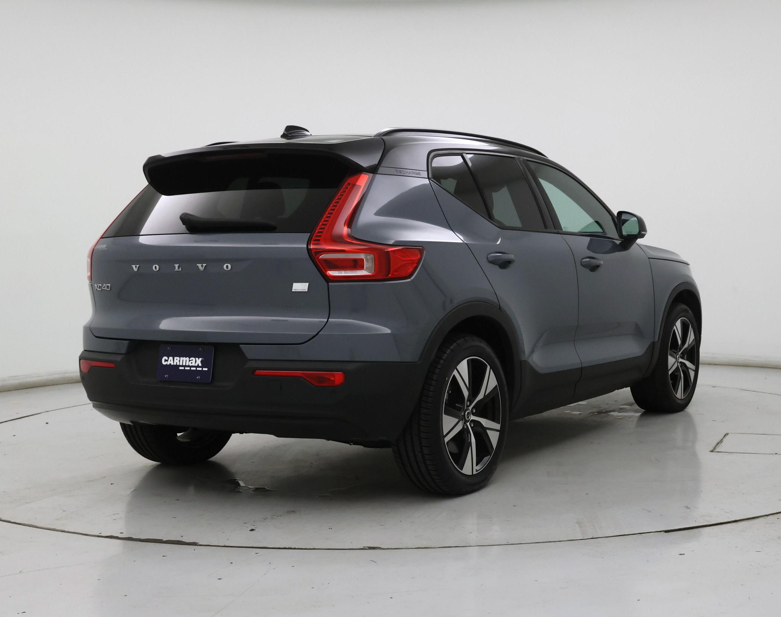 Thumbnail: 2021 Volvo XC40 - 8