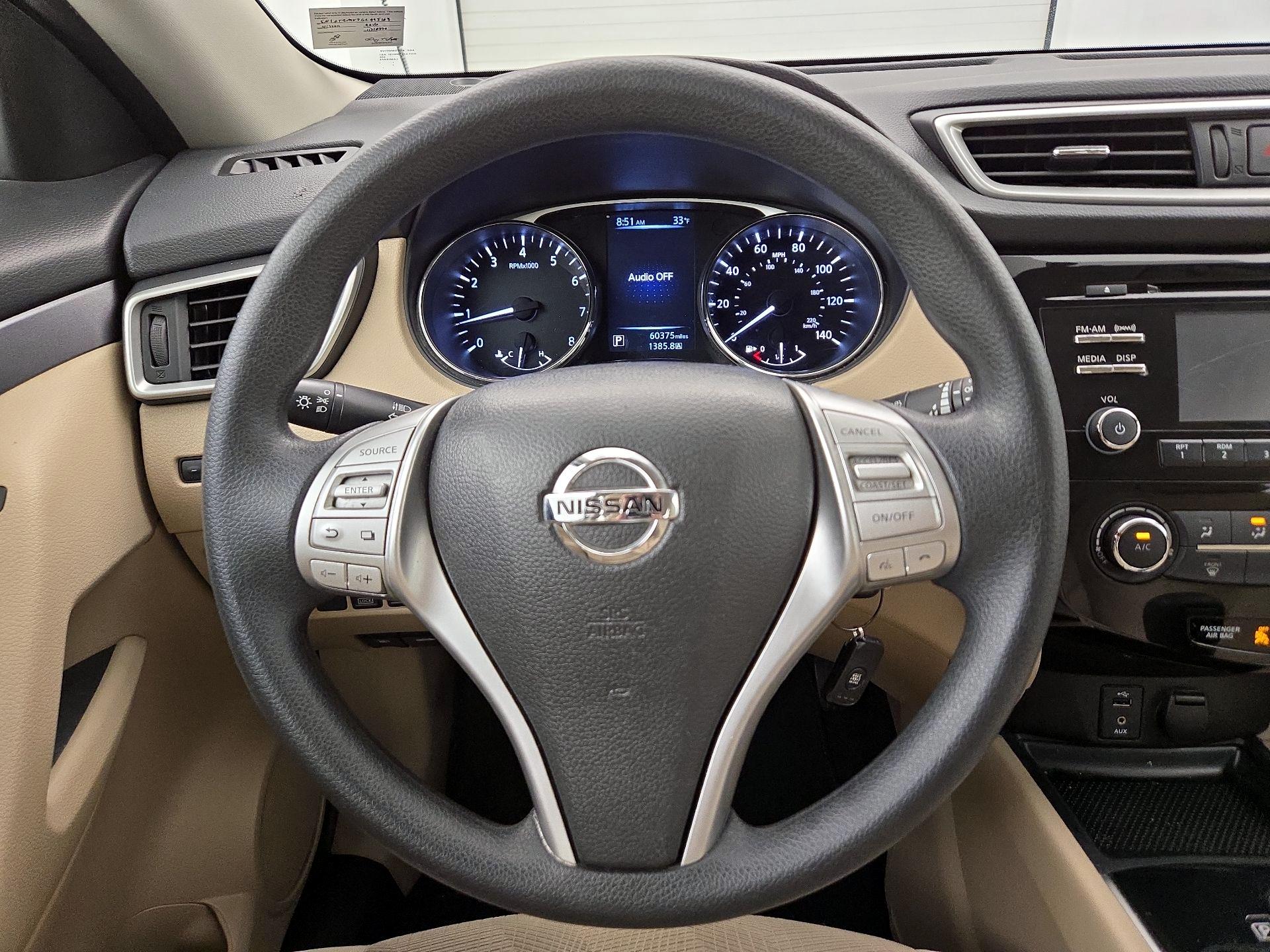 Thumbnail: 2016 Nissan Rogue - 10