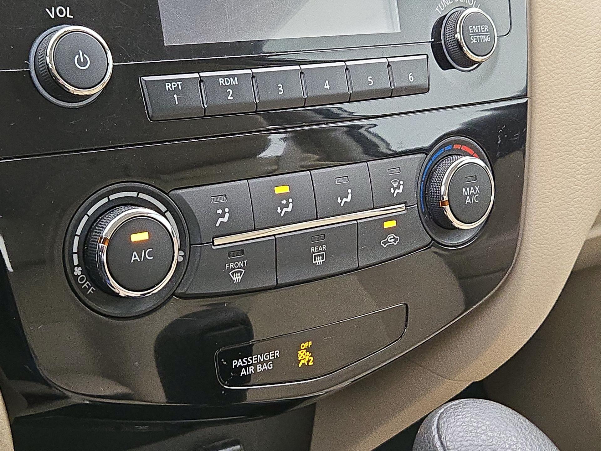 Thumbnail: 2016 Nissan Rogue - 16