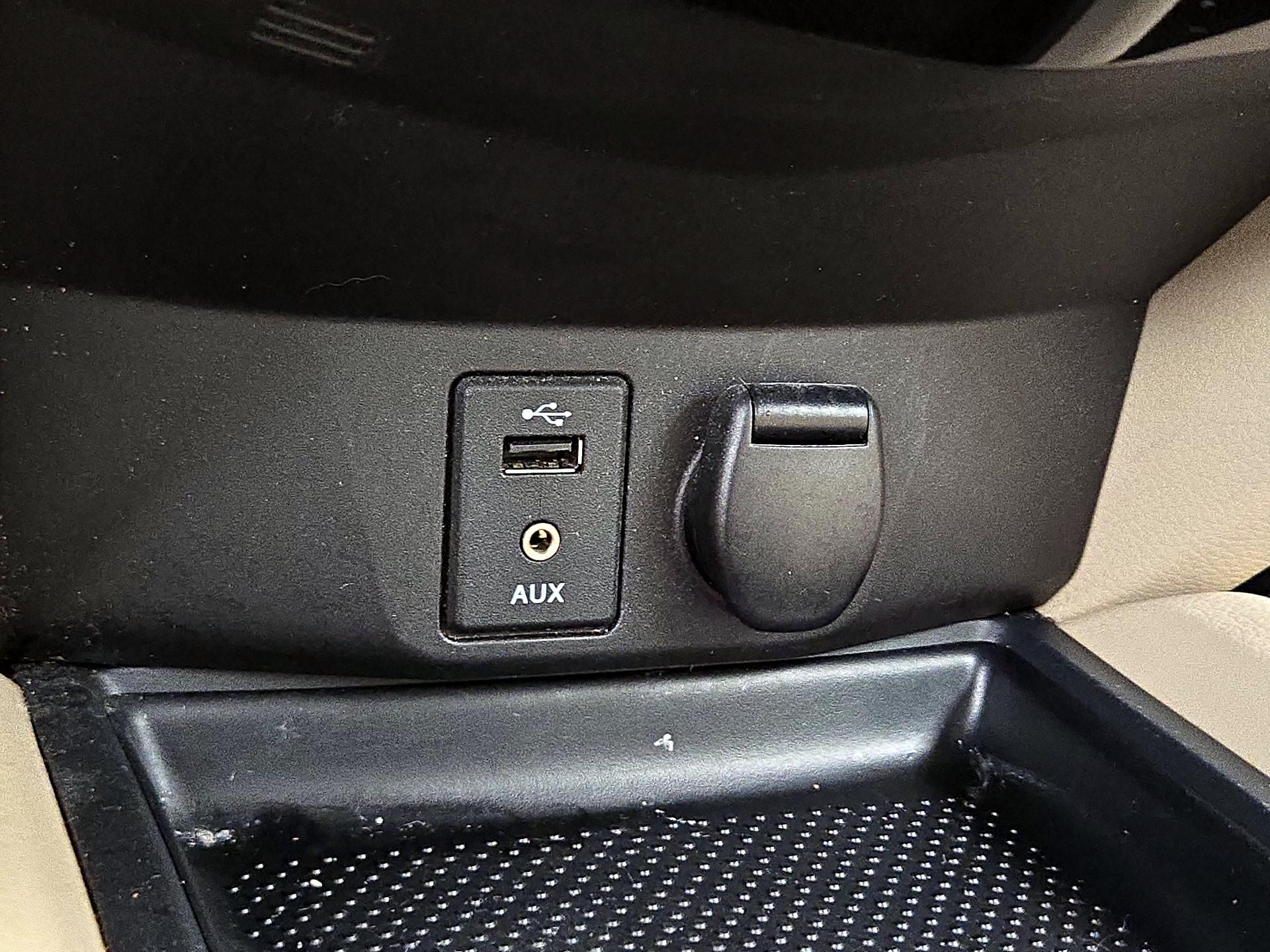 Thumbnail: 2016 Nissan Rogue - 18