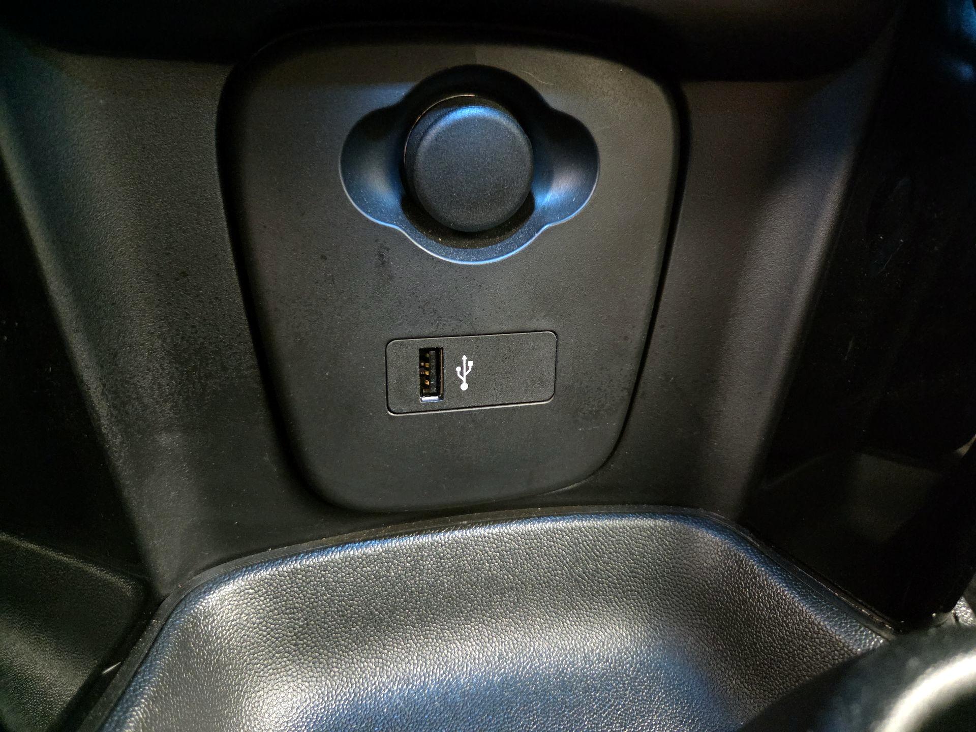 Thumbnail: 2024 MINI Cooper - 19