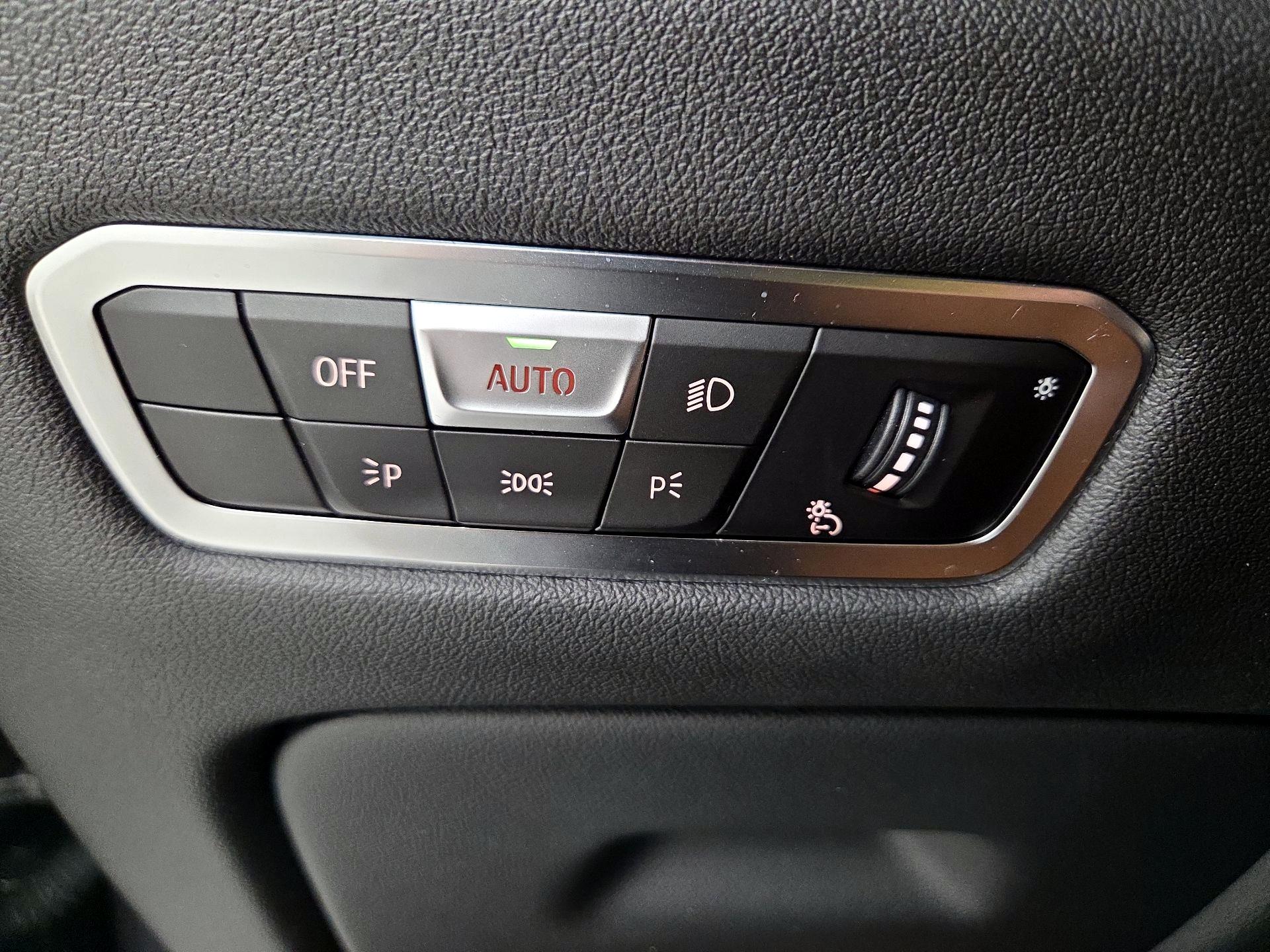 Thumbnail: 2022 BMW X5 - 13