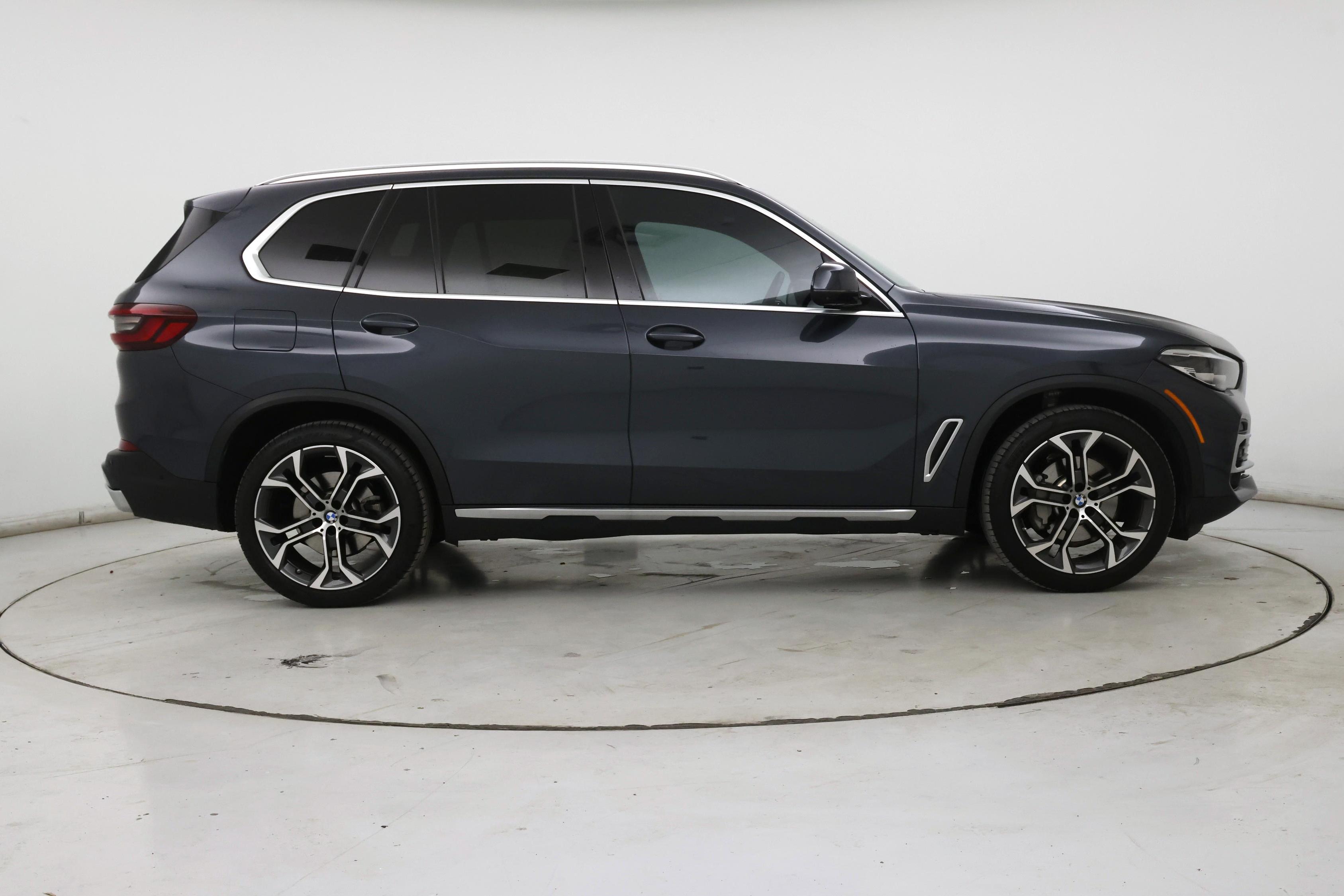 Thumbnail: 2022 BMW X5 - 7