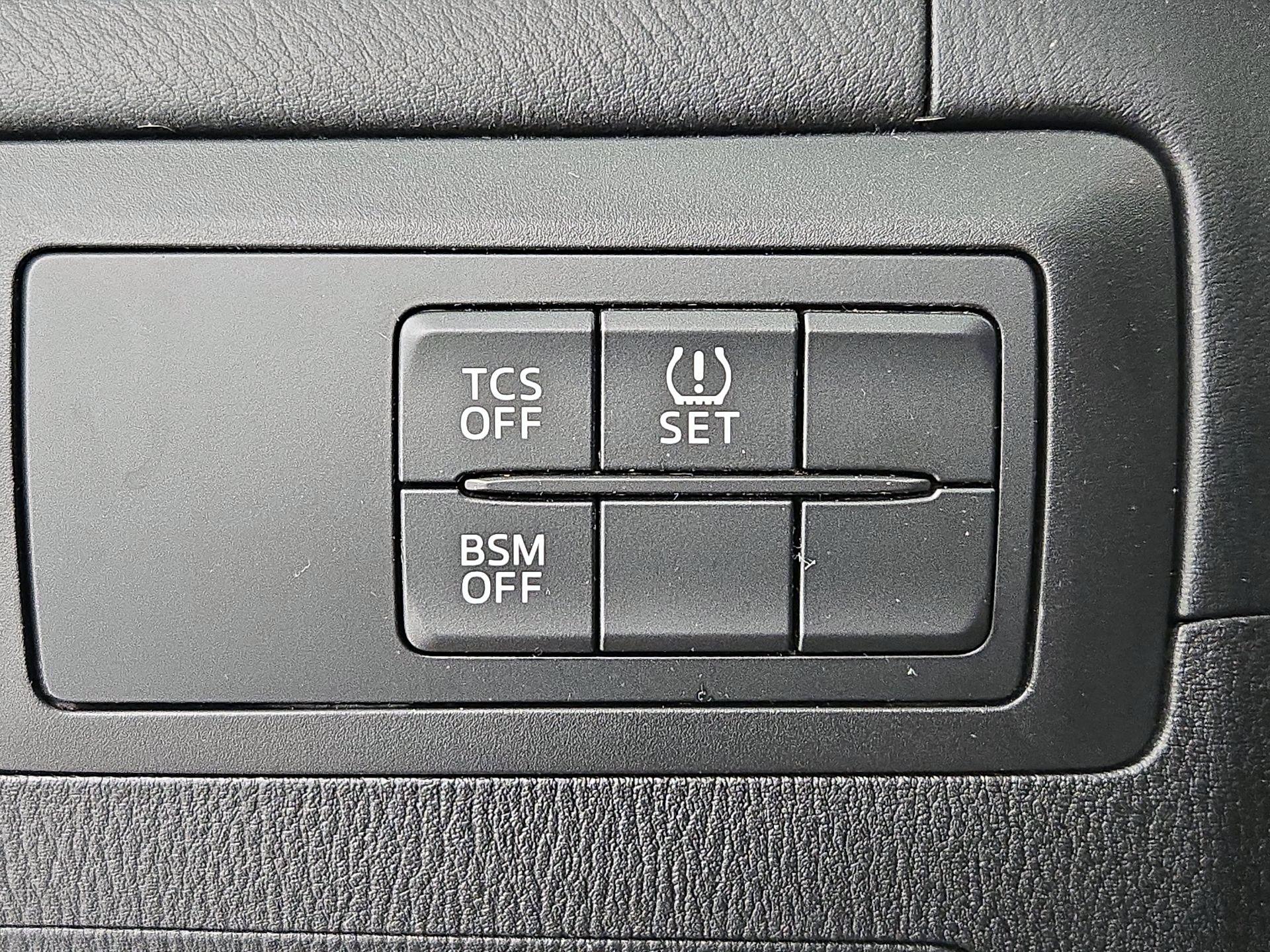 Thumbnail: 2014 Mazda CX-5 - 13