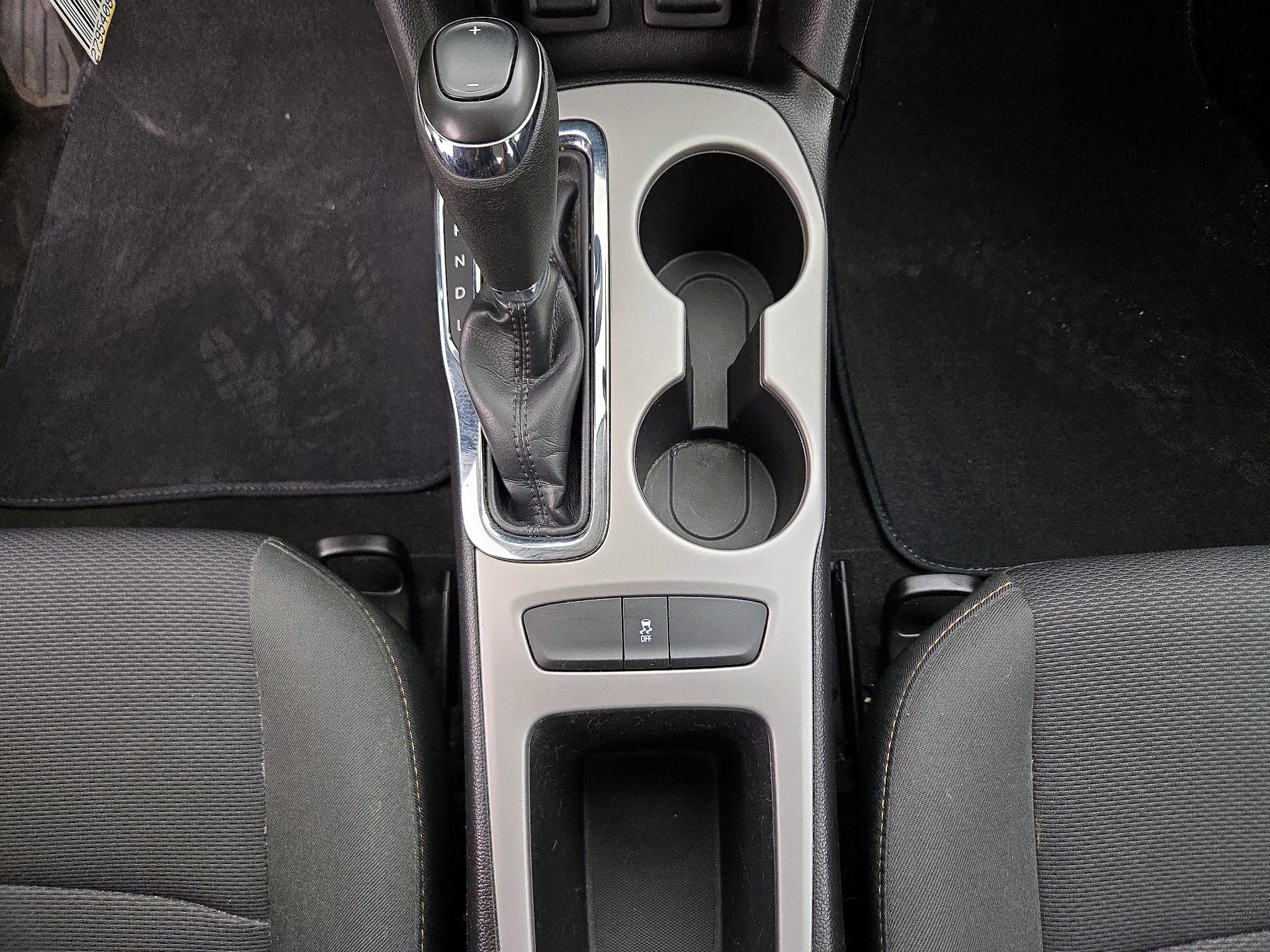 Thumbnail: 2017 Chevrolet Cruze - 17