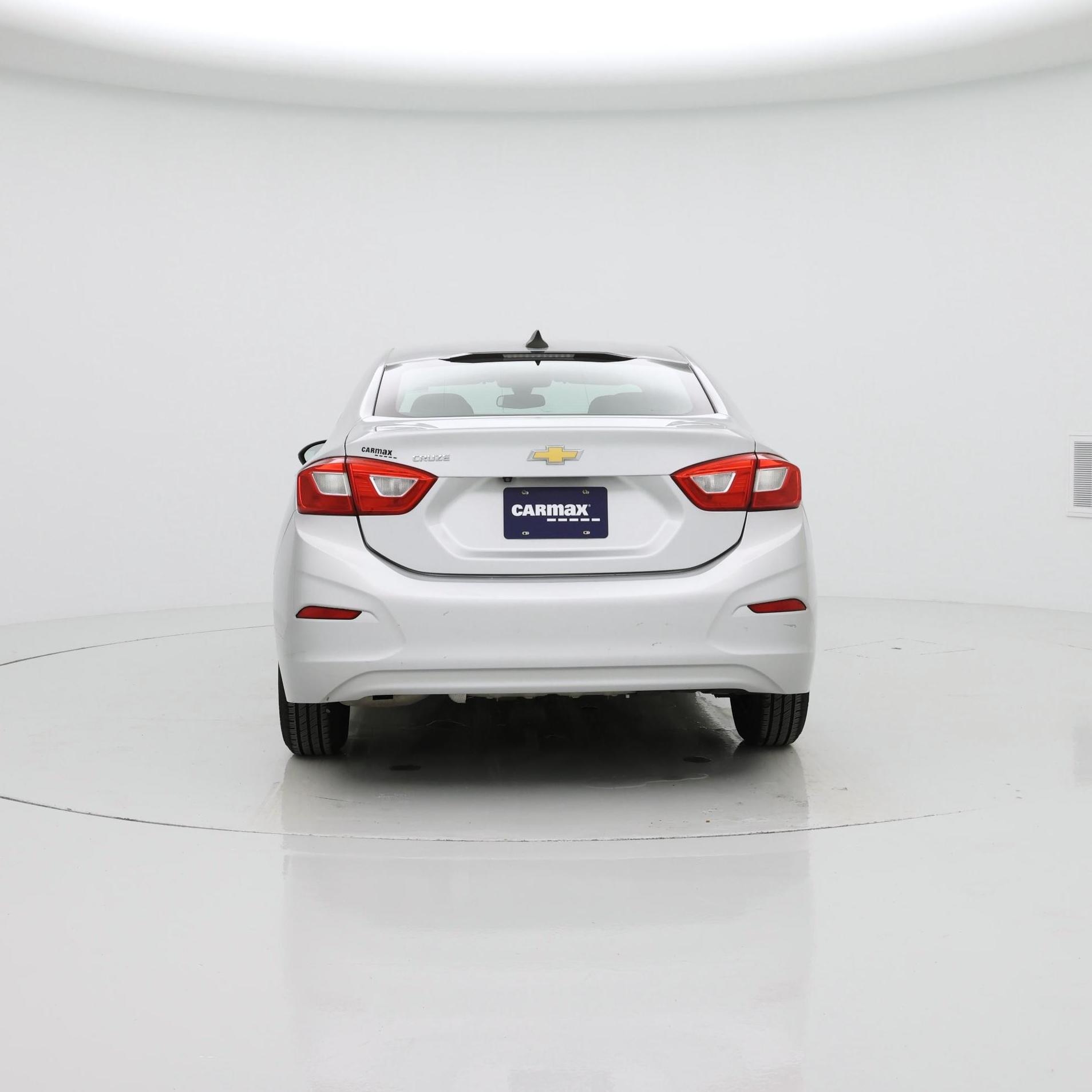 Thumbnail: 2017 Chevrolet Cruze - 6