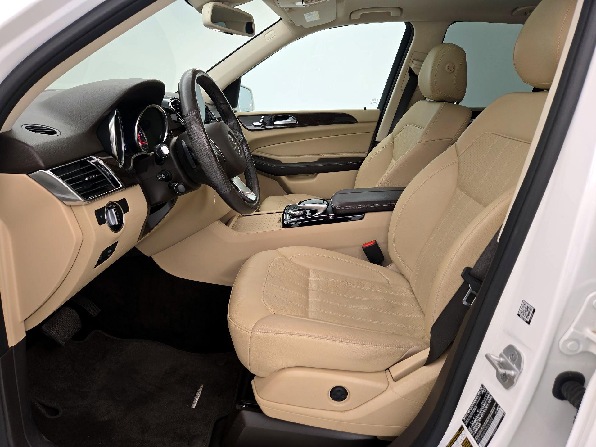 Thumbnail: 2017 Mercedes-Benz GLE - 11