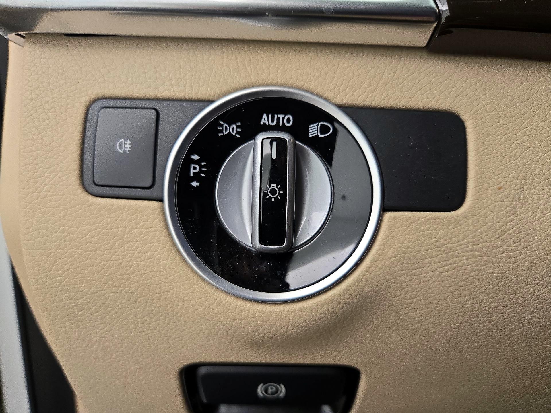 Thumbnail: 2017 Mercedes-Benz GLE - 13