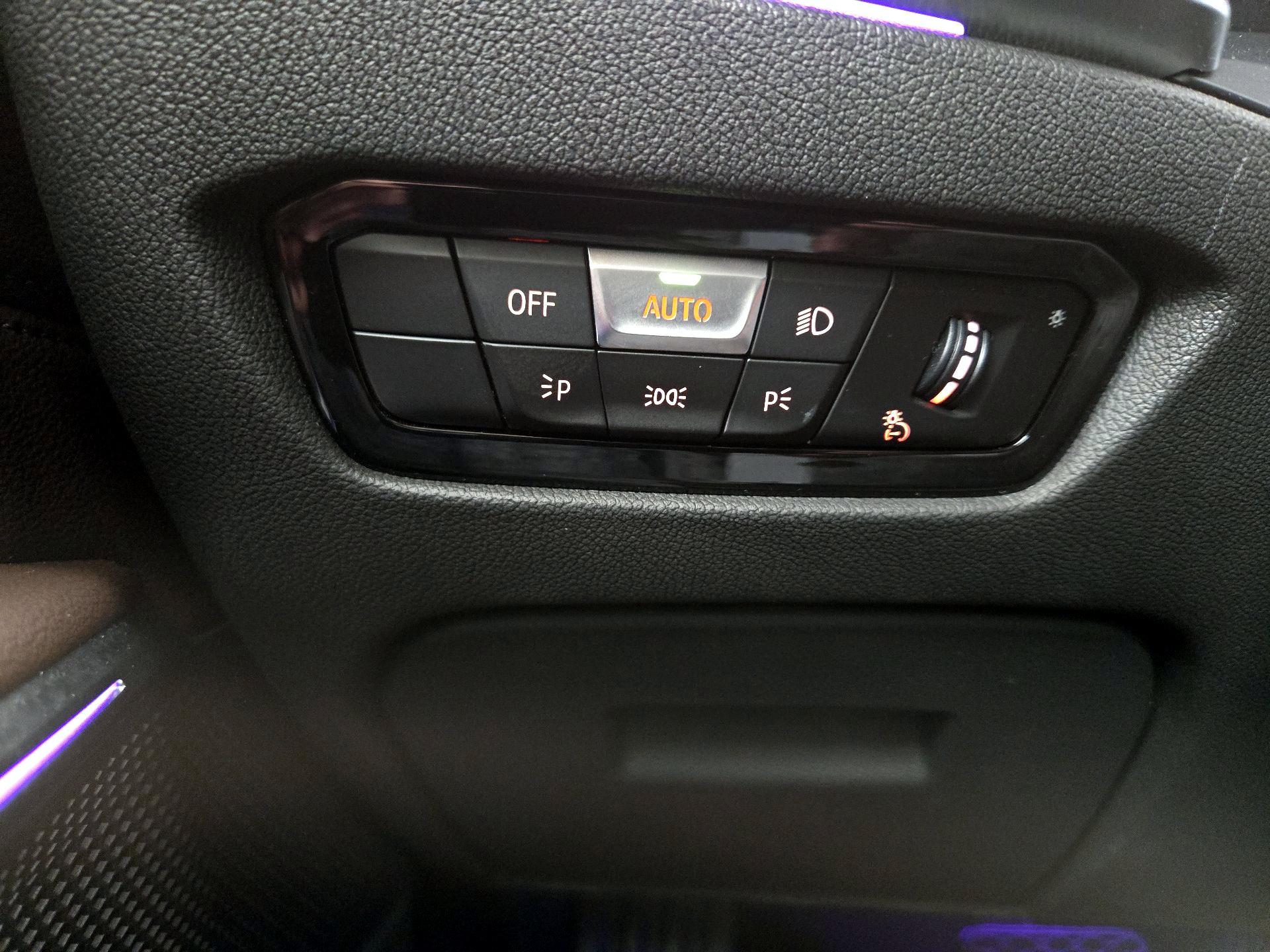 Thumbnail: 2020 BMW 3 Series - 13