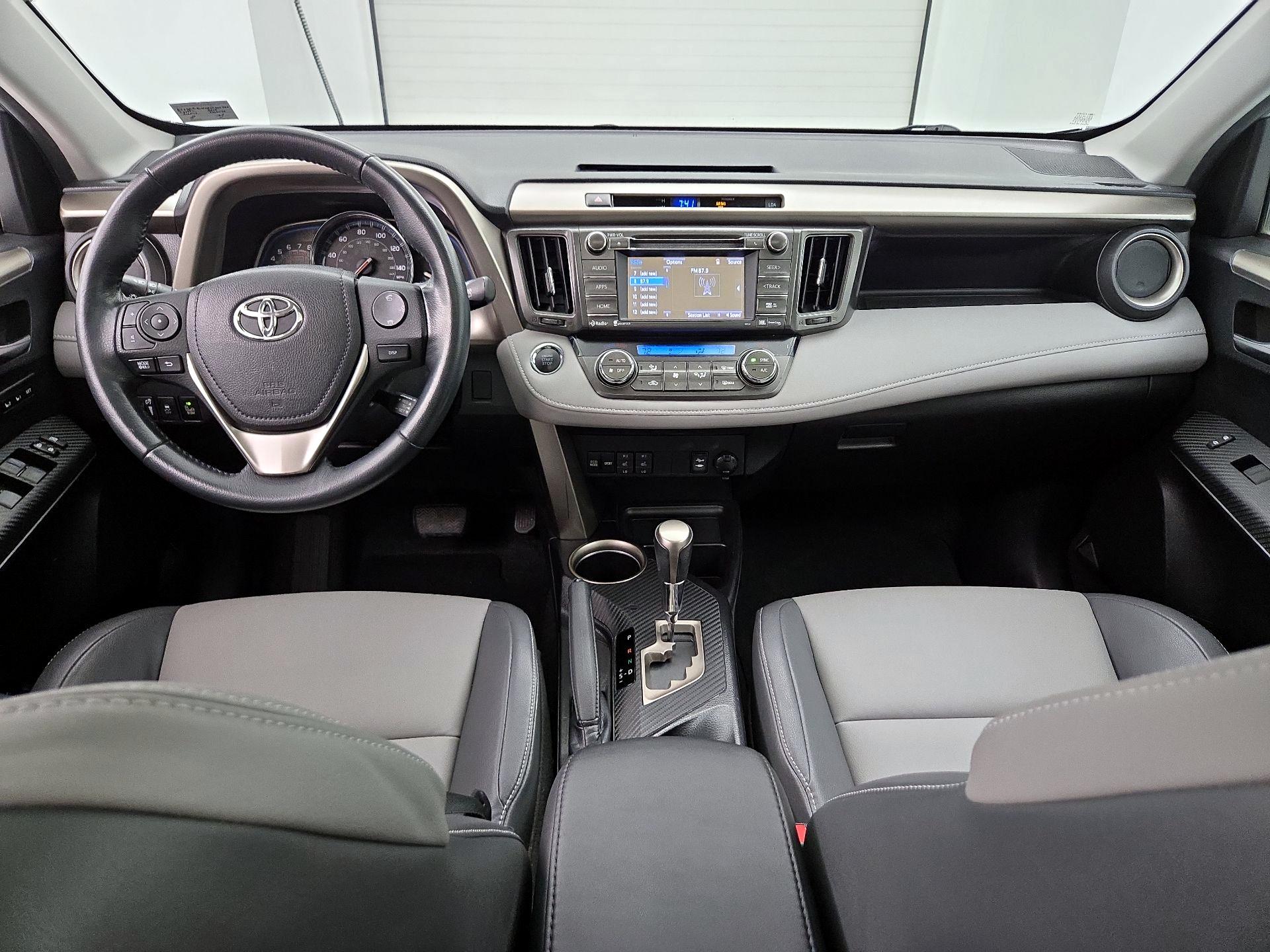 Thumbnail: 2015 Toyota RAV4 - 9