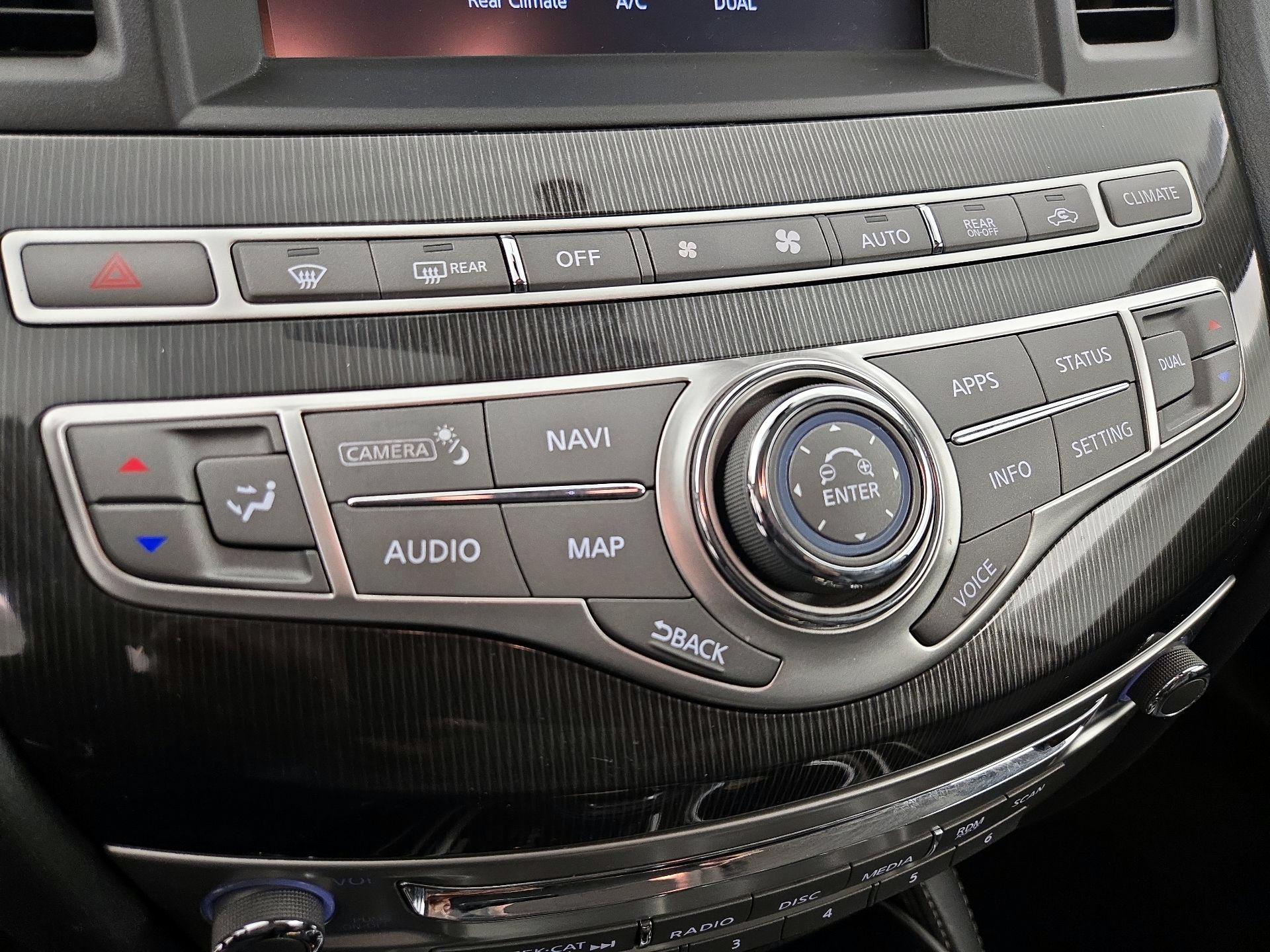 Thumbnail: 2017 INFINITI QX60 - 17