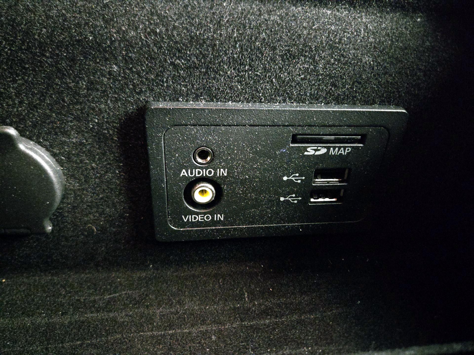 Thumbnail: 2017 INFINITI QX60 - 19