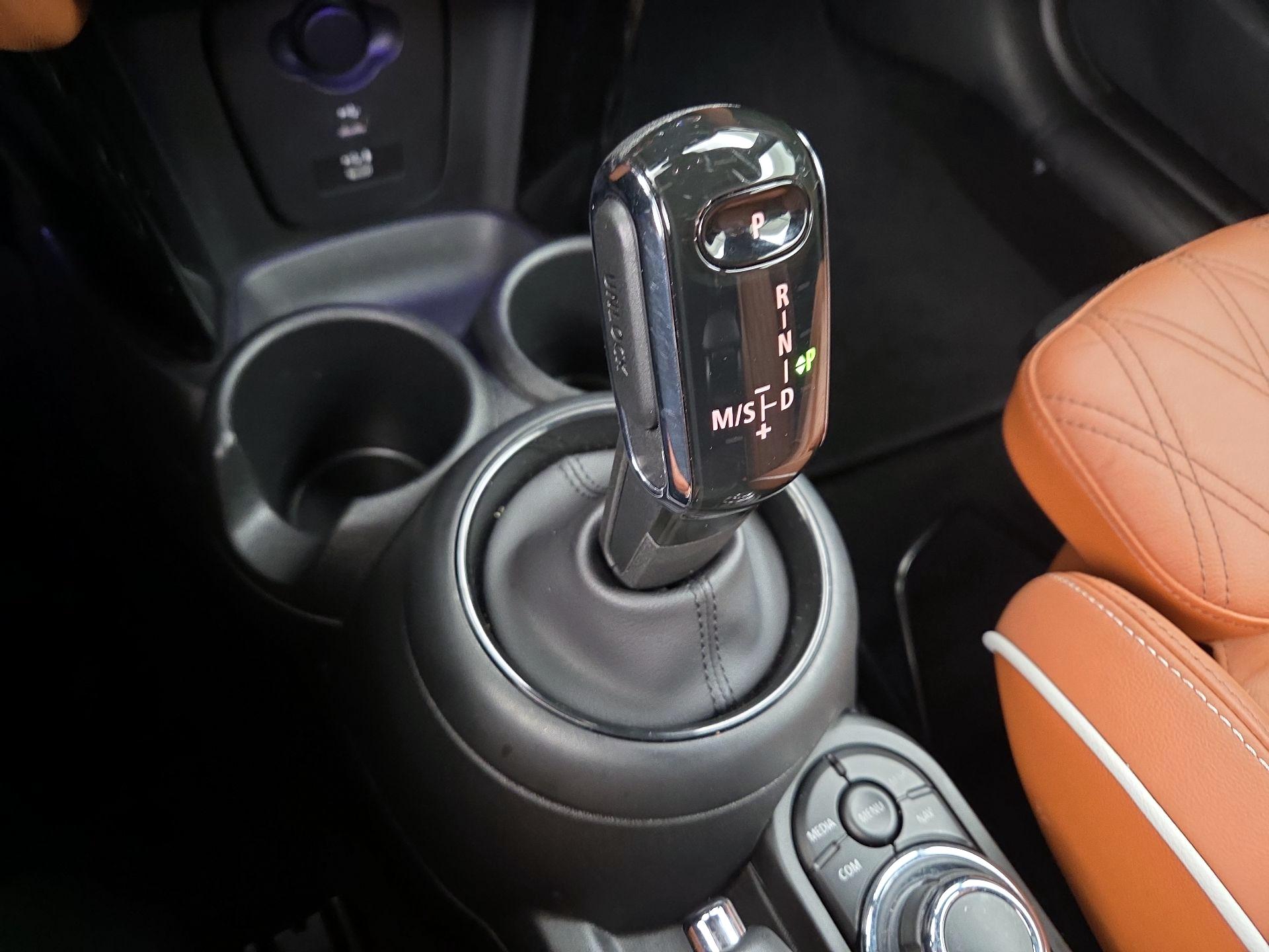 Thumbnail: 2022 MINI Cooper - 18