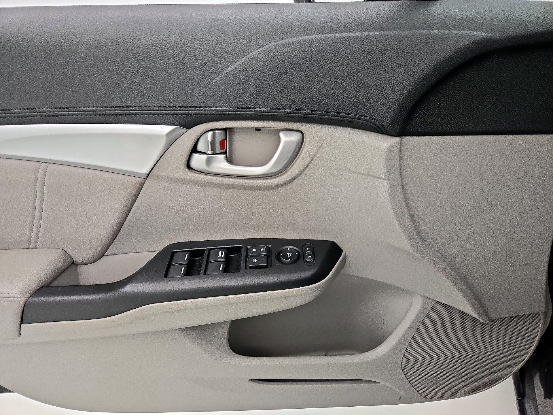 Thumbnail: 2015 Honda Civic - 12