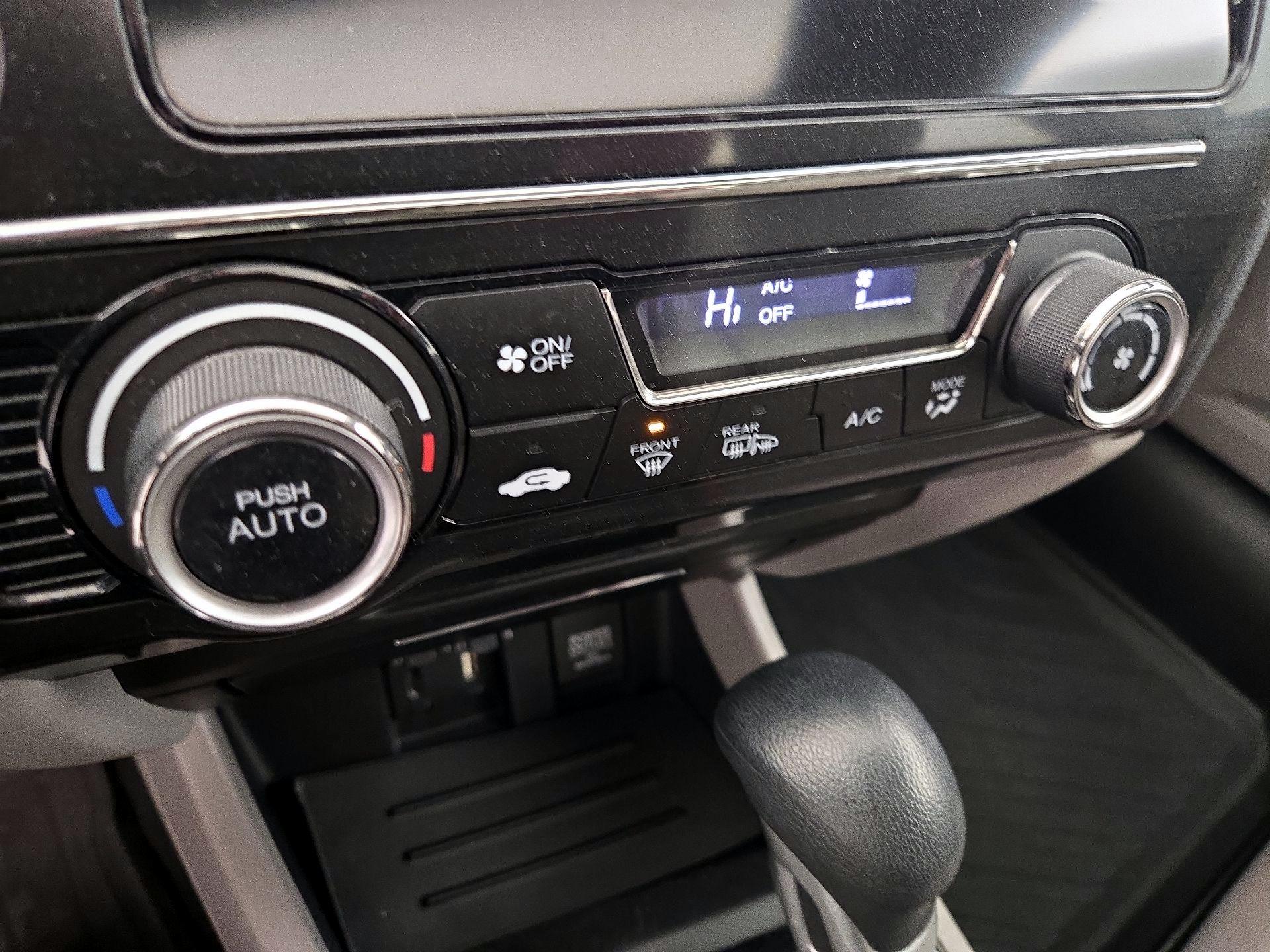 Thumbnail: 2015 Honda Civic - 17