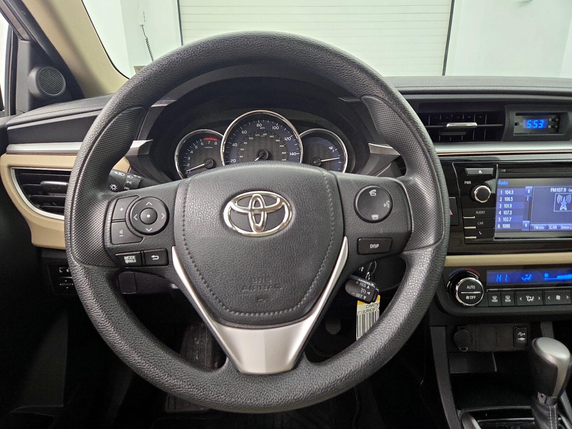 Thumbnail: 2015 Toyota Corolla - 10