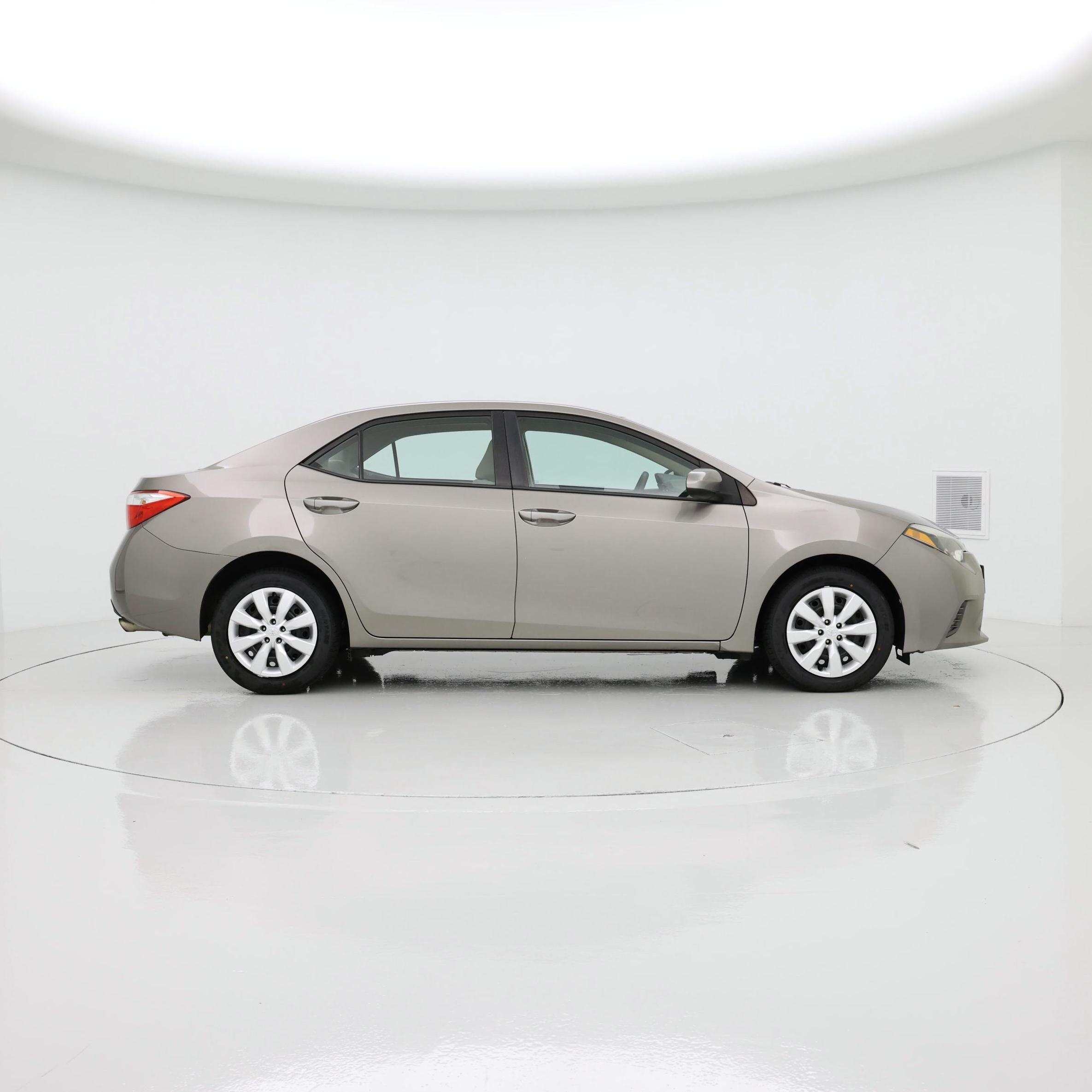 Thumbnail: 2015 Toyota Corolla - 7