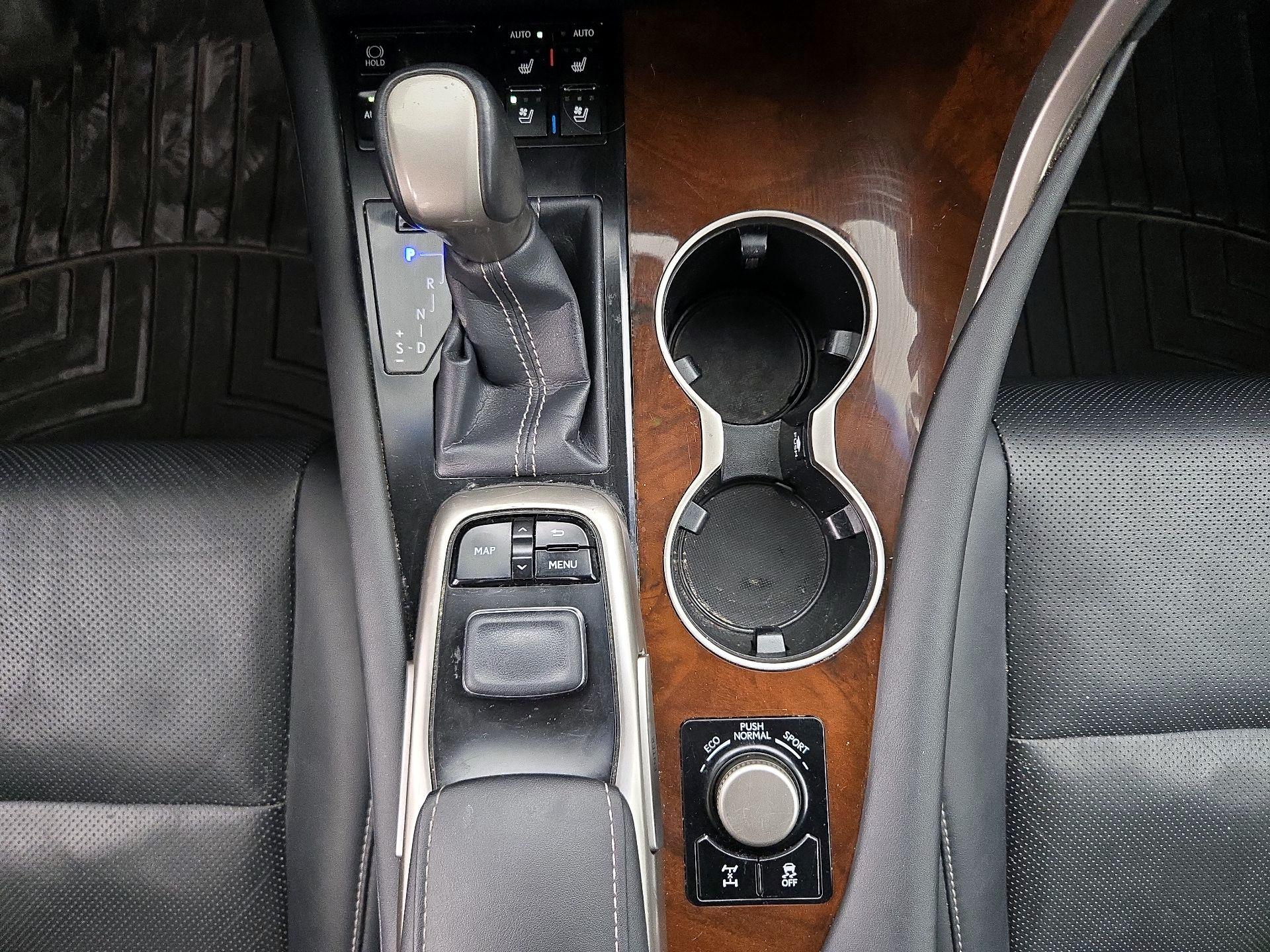 Thumbnail: 2017 Lexus RX - 18