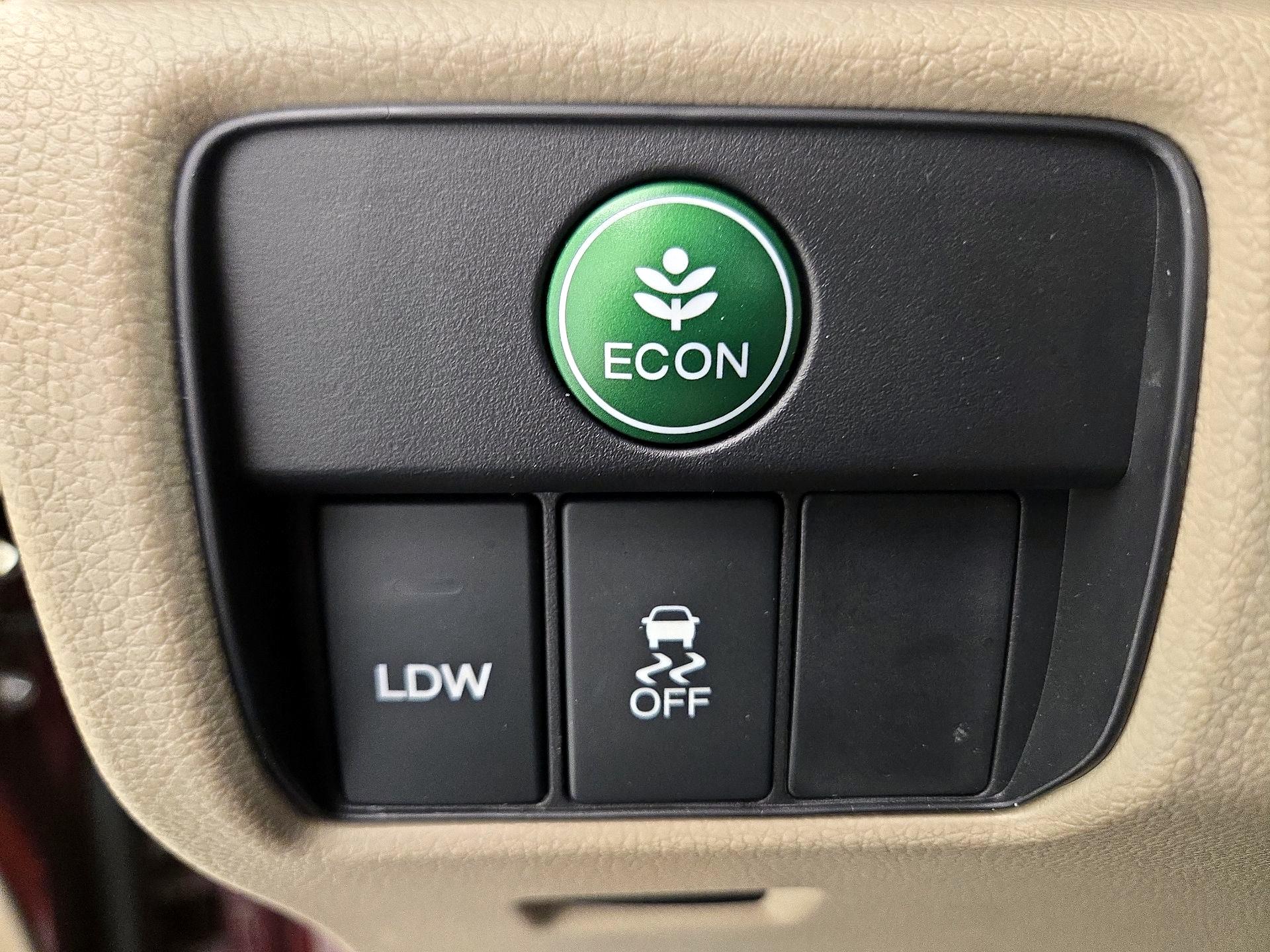 Thumbnail: 2015 Honda Accord - 13