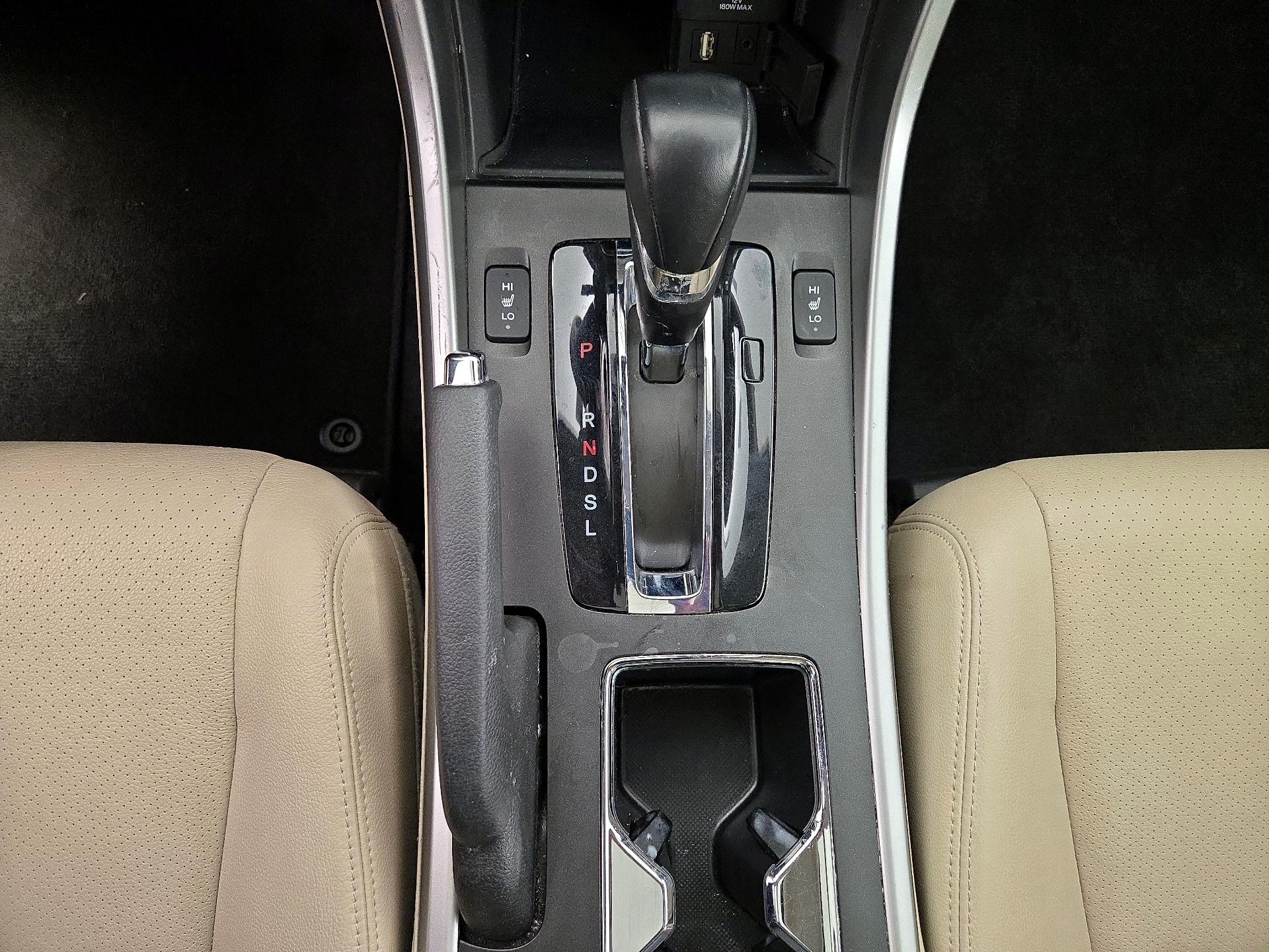 Thumbnail: 2015 Honda Accord - 17