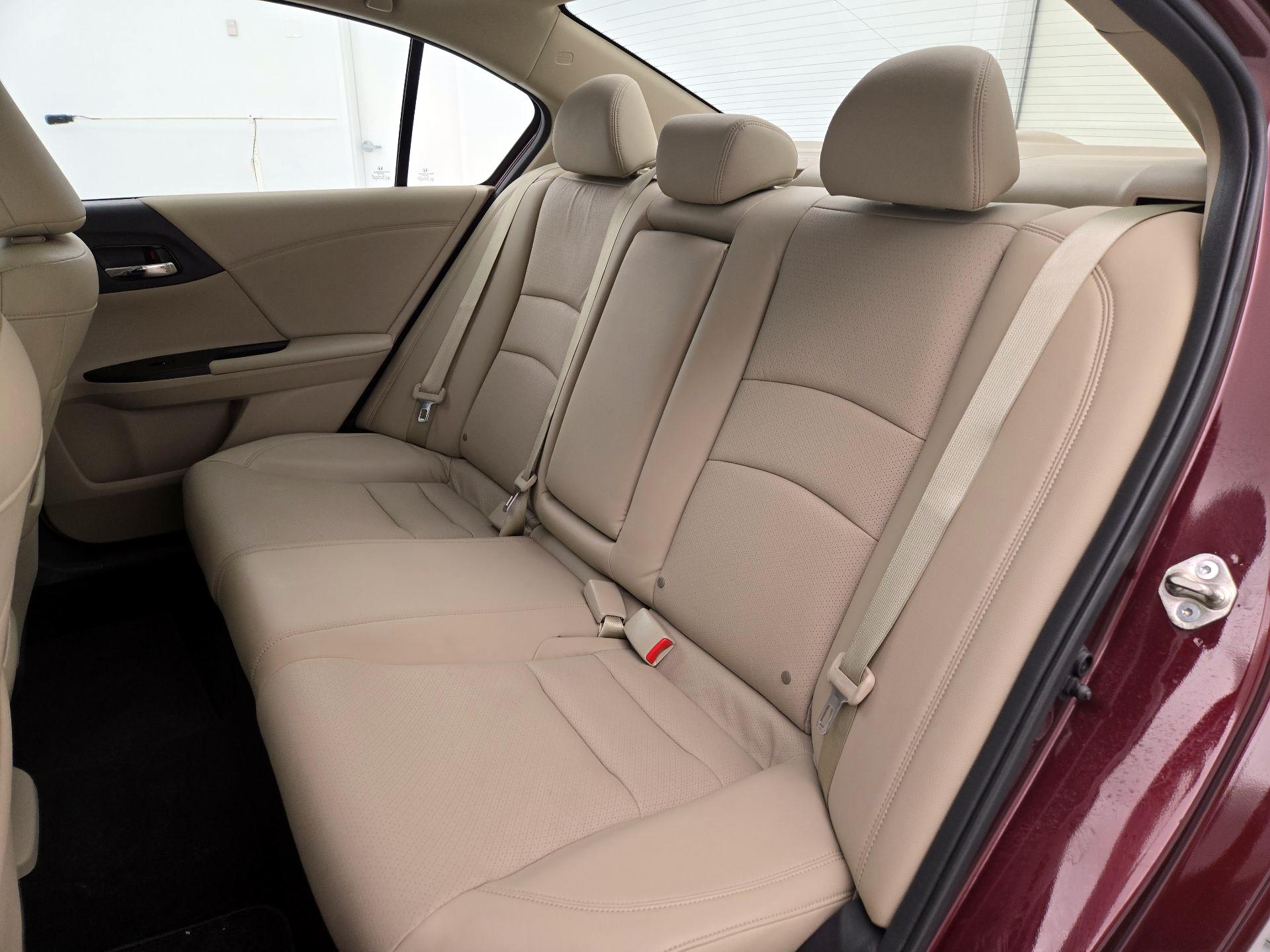 Thumbnail: 2015 Honda Accord - 20