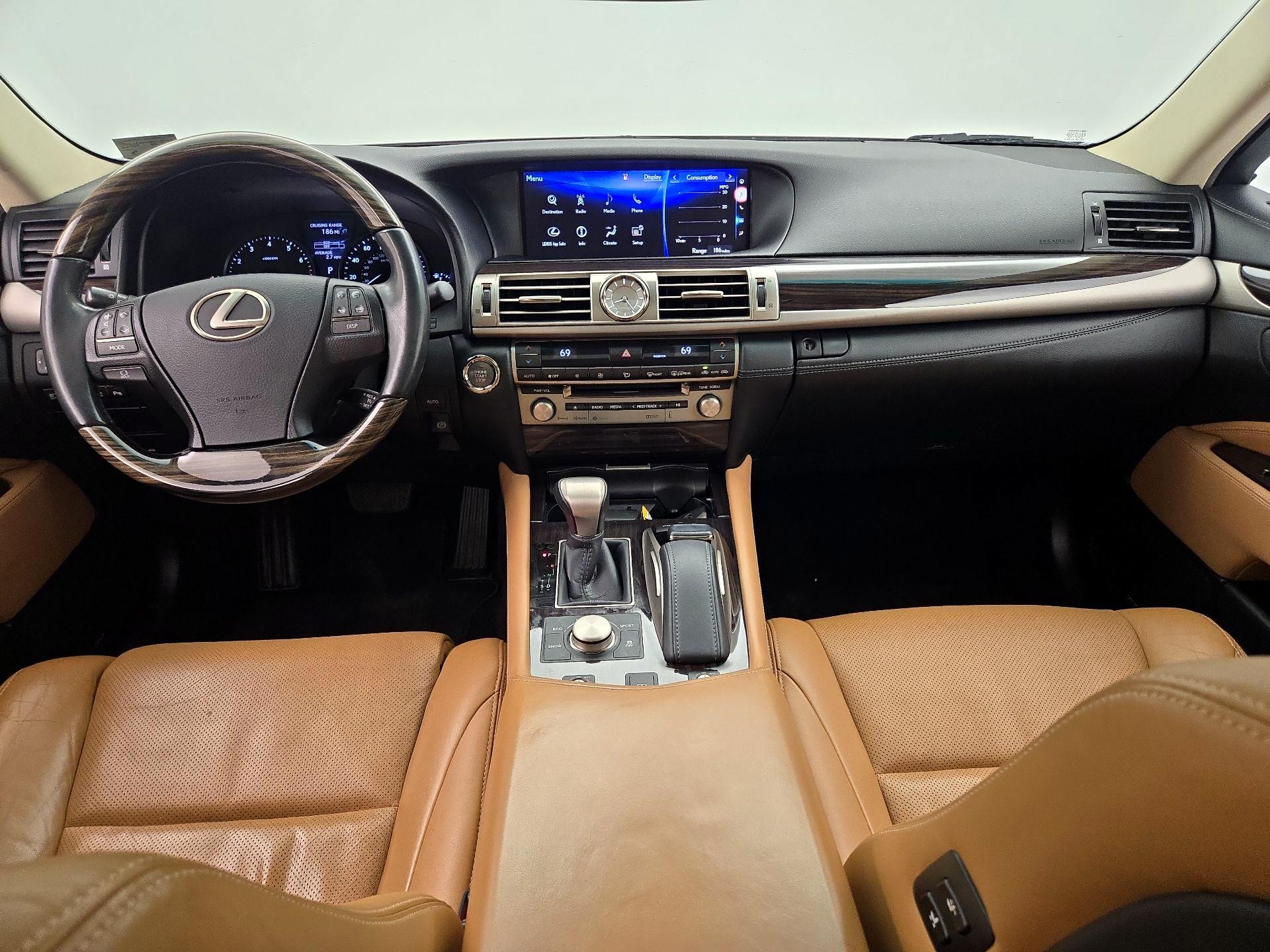 Thumbnail: 2017 Lexus LS - 9