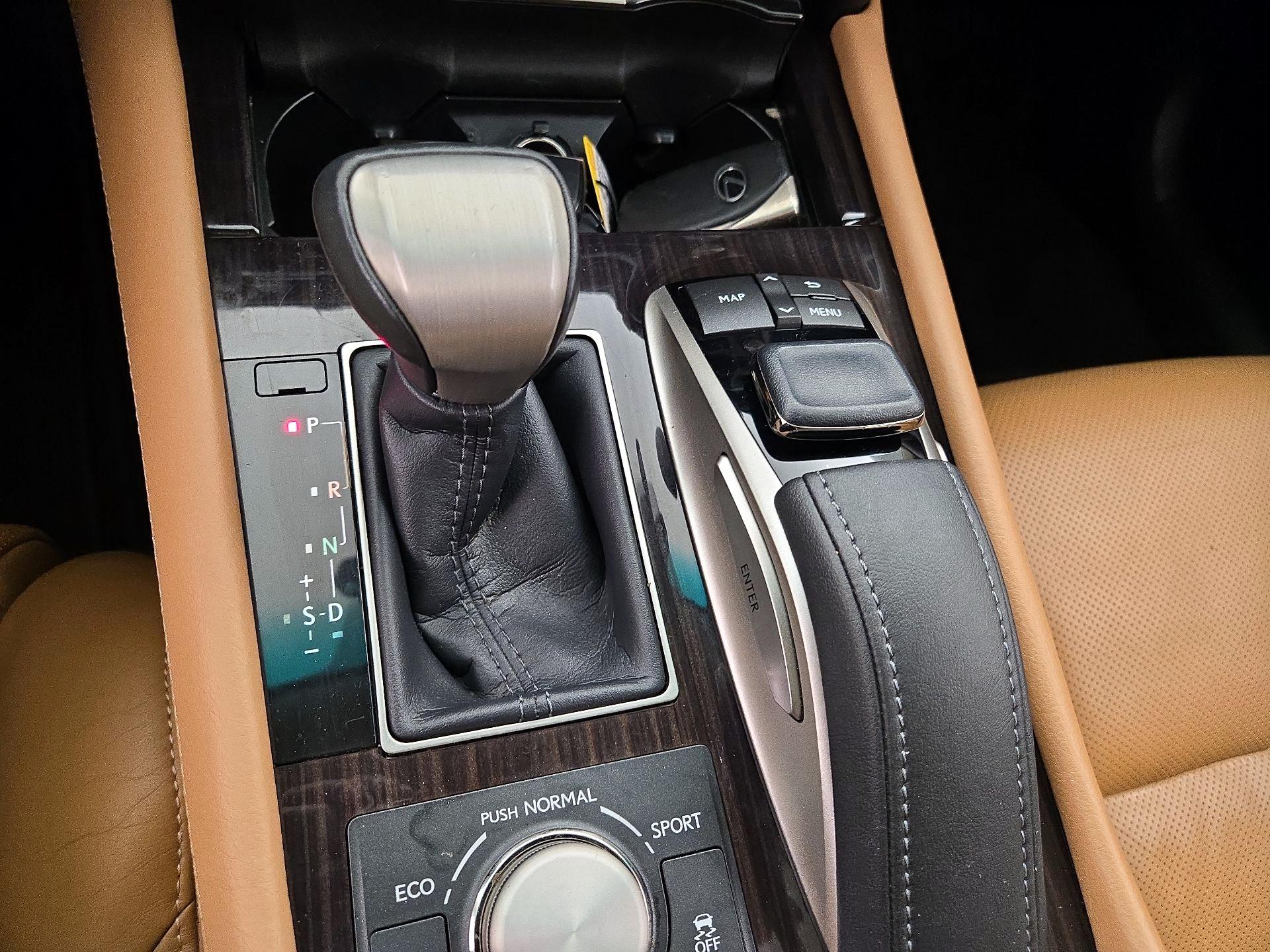 Thumbnail: 2017 Lexus LS - 18