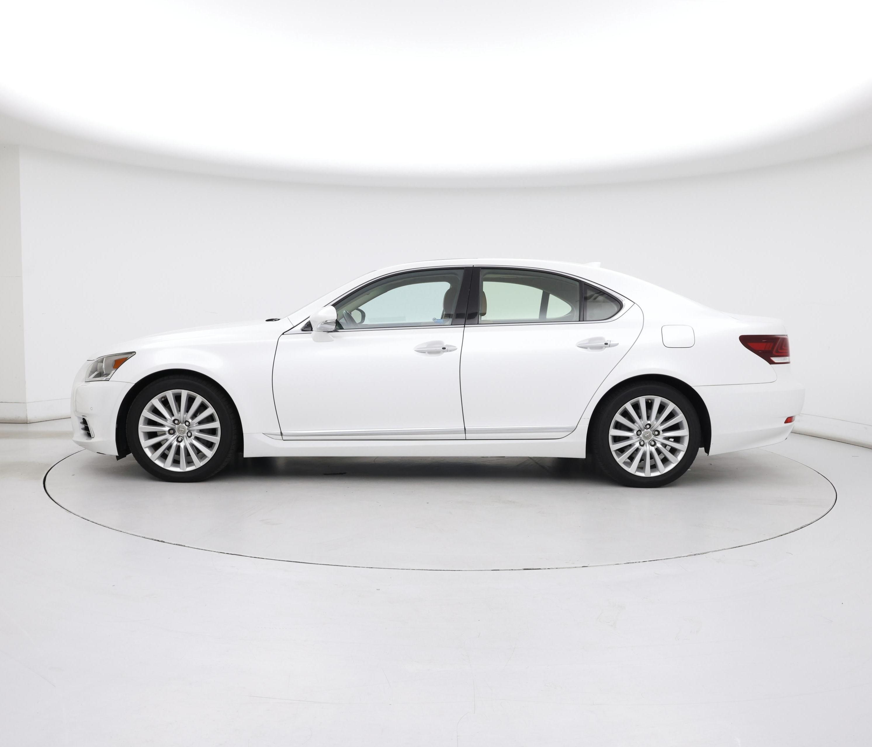 Thumbnail: 2017 Lexus LS - 3