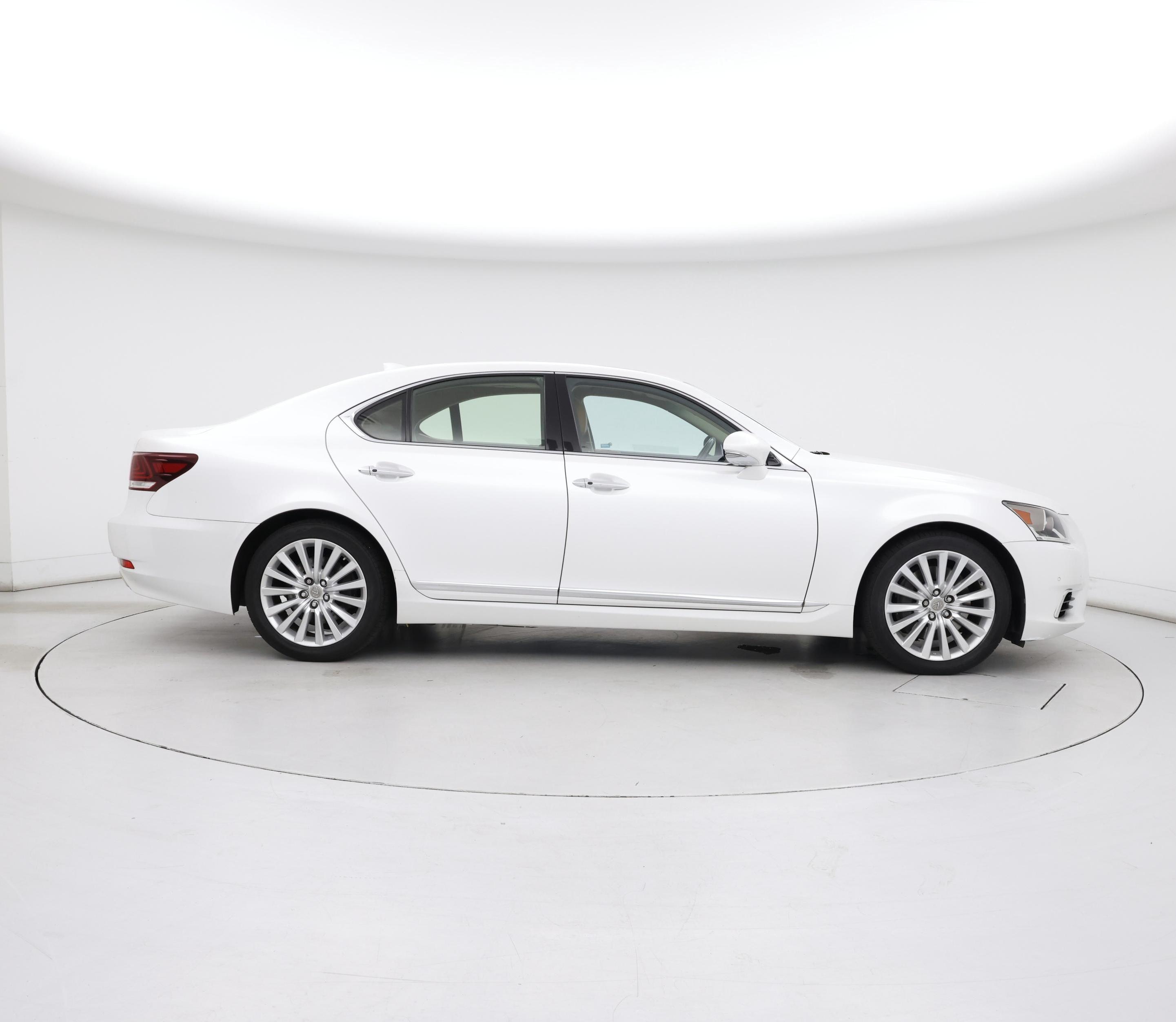 Thumbnail: 2017 Lexus LS - 7