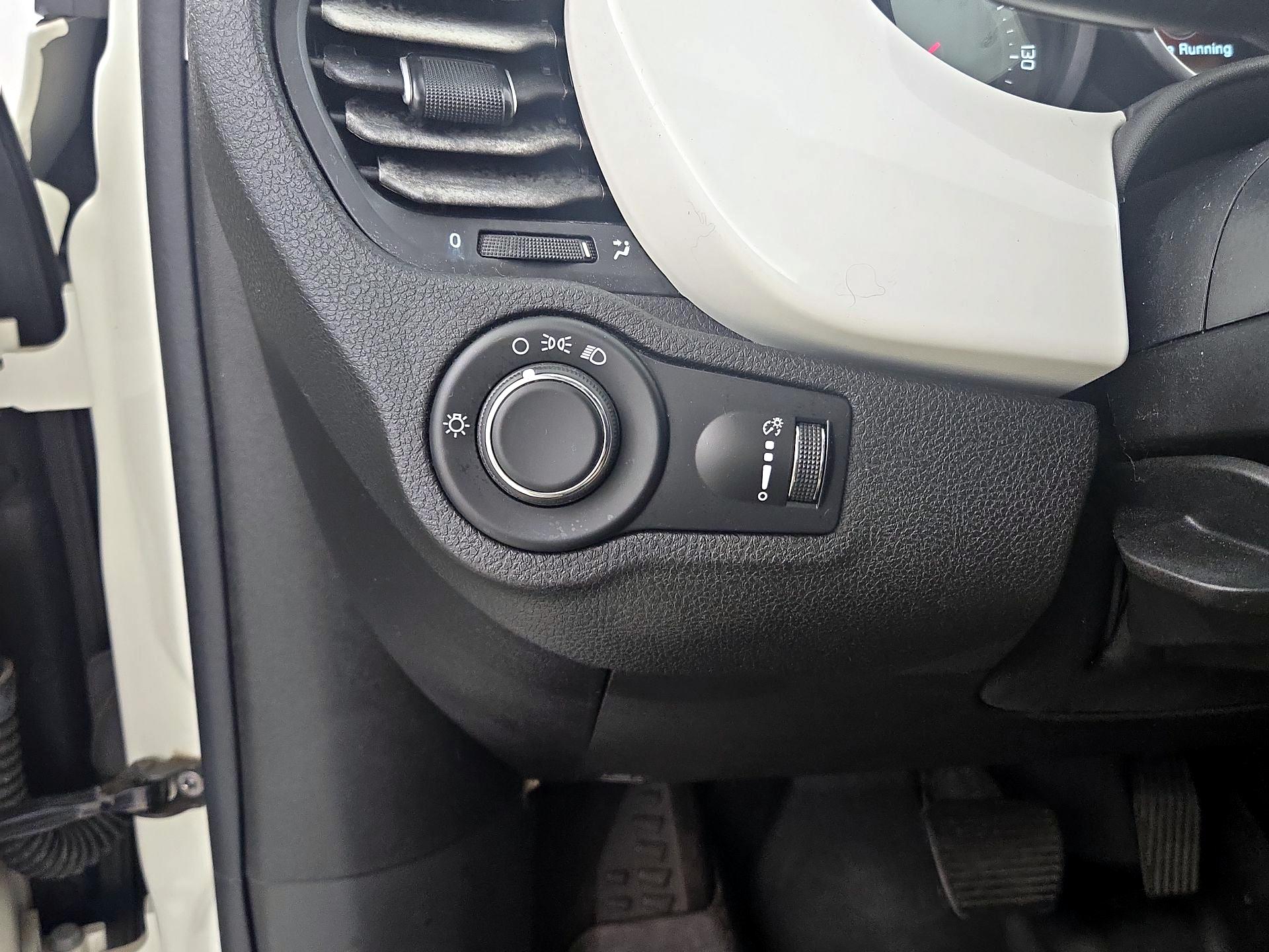 Thumbnail: 2016 Fiat 500X - 13