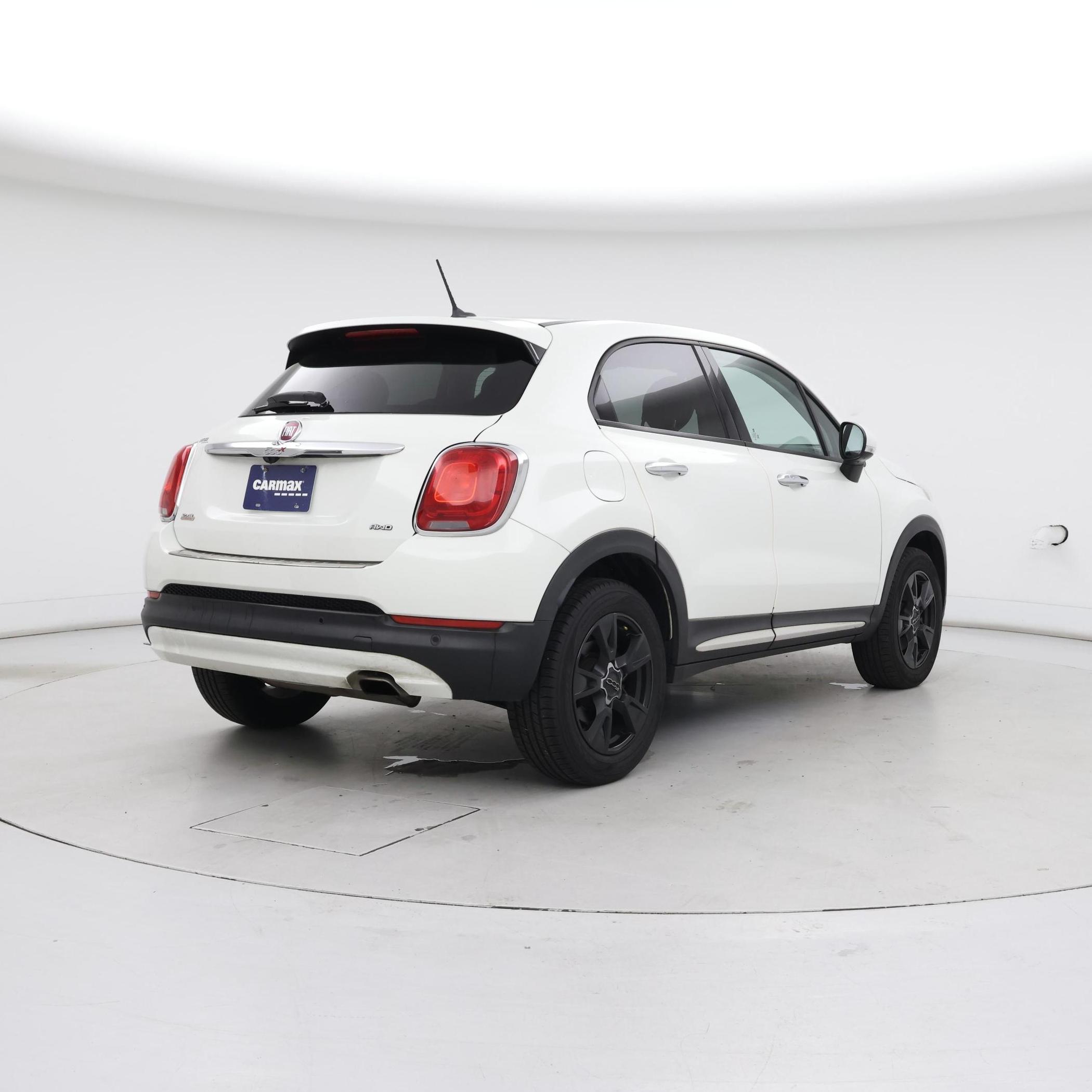 Thumbnail: 2016 Fiat 500X - 8