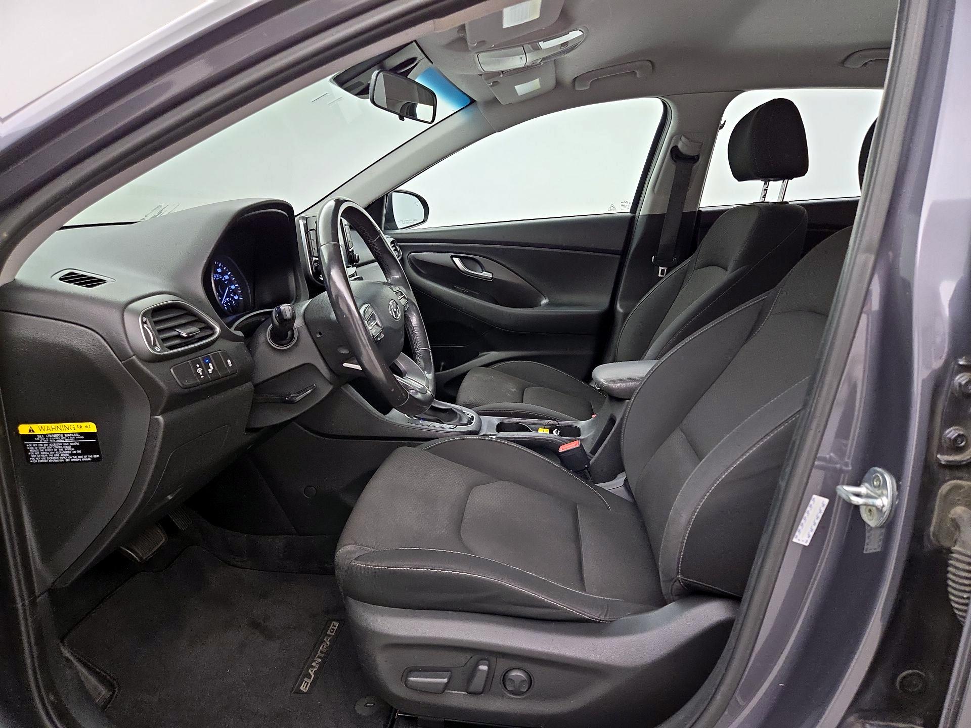 Thumbnail: 2018 Hyundai Elantra - 11