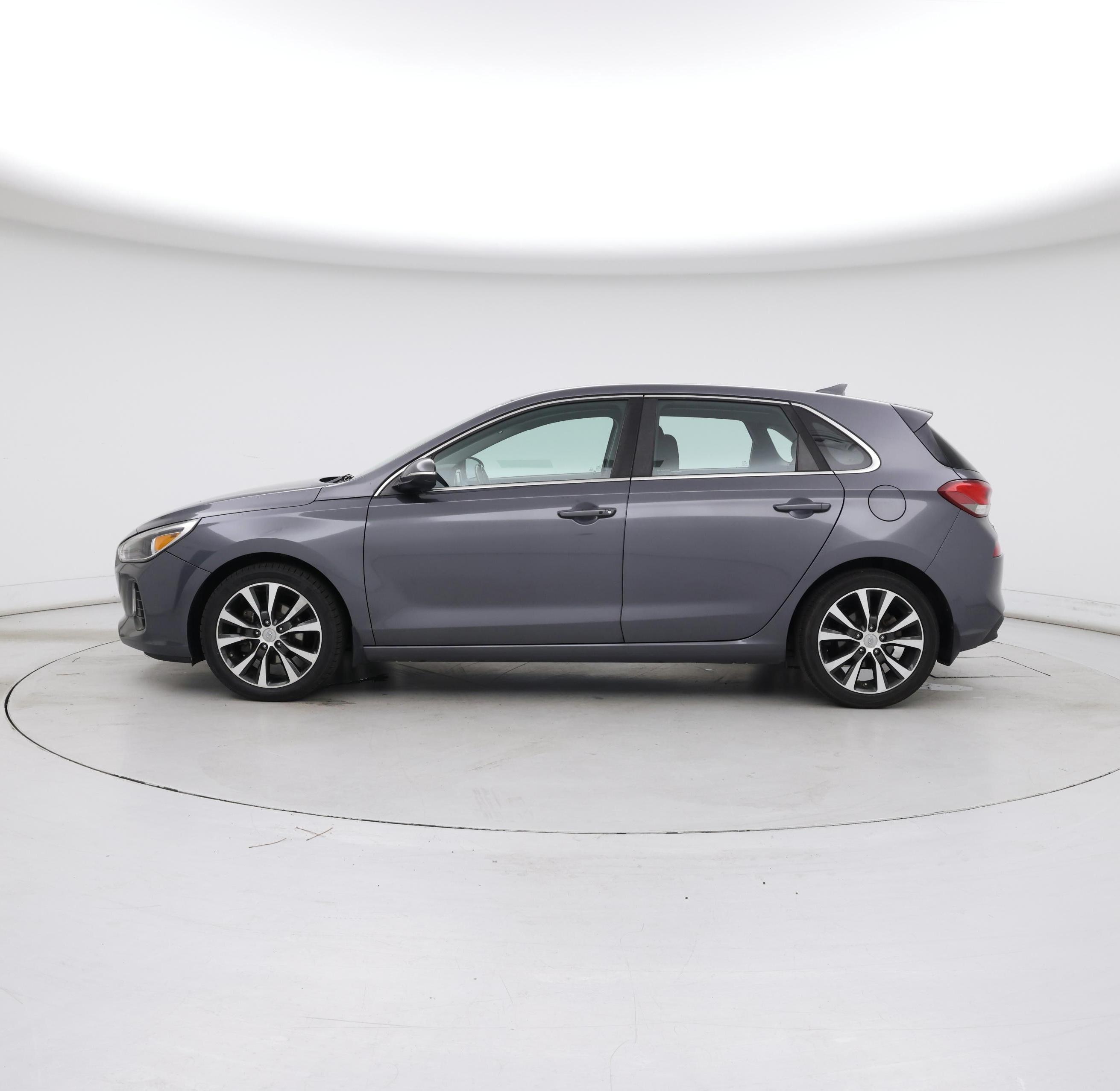Thumbnail: 2018 Hyundai Elantra - 3