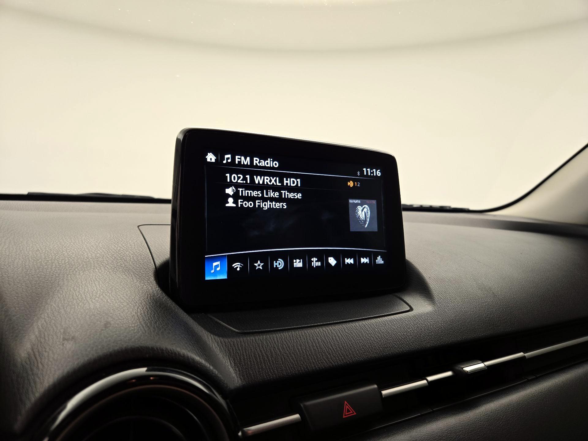 Thumbnail: 2019 Toyota Yaris - 15