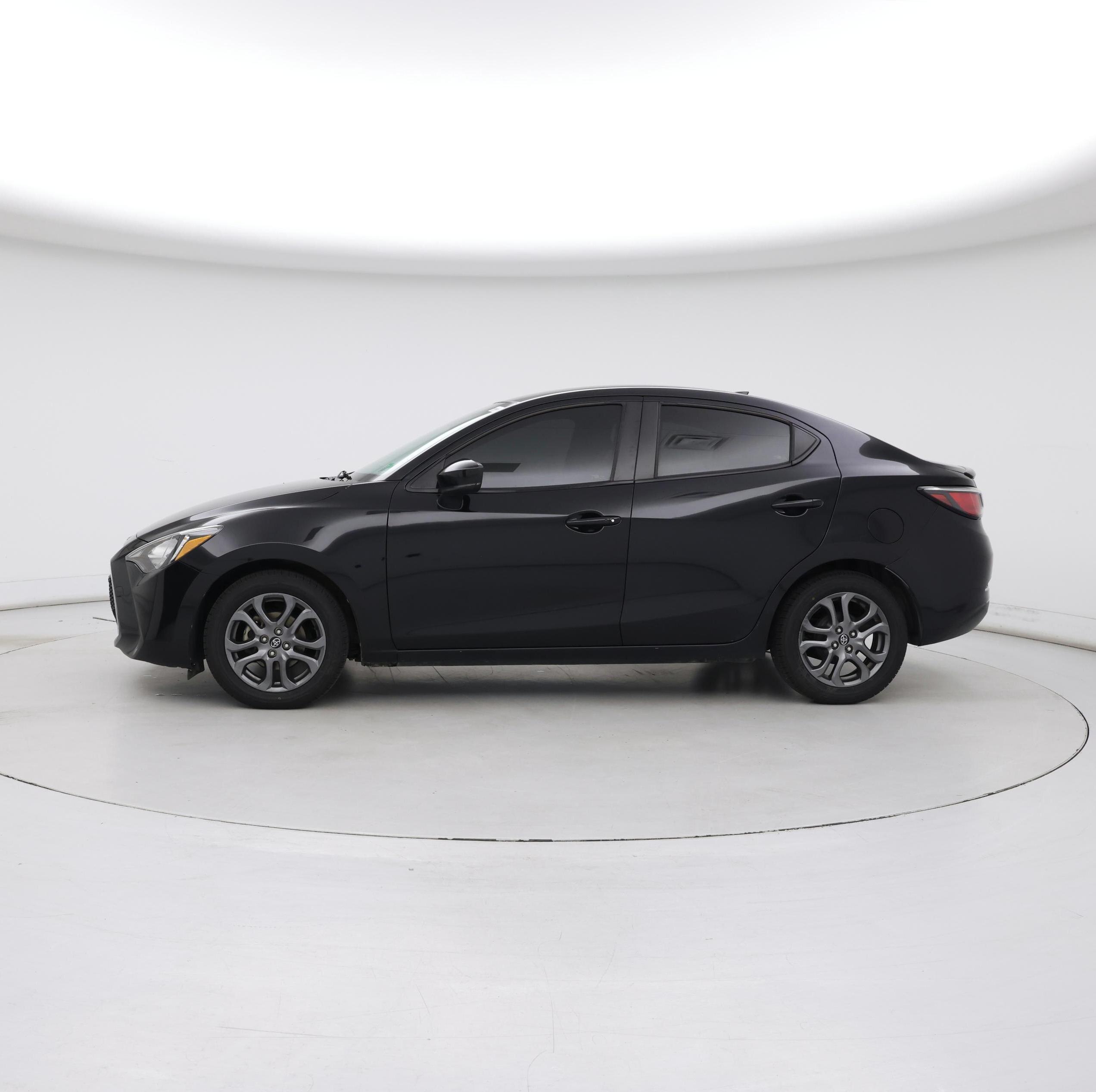 Thumbnail: 2019 Toyota Yaris - 3
