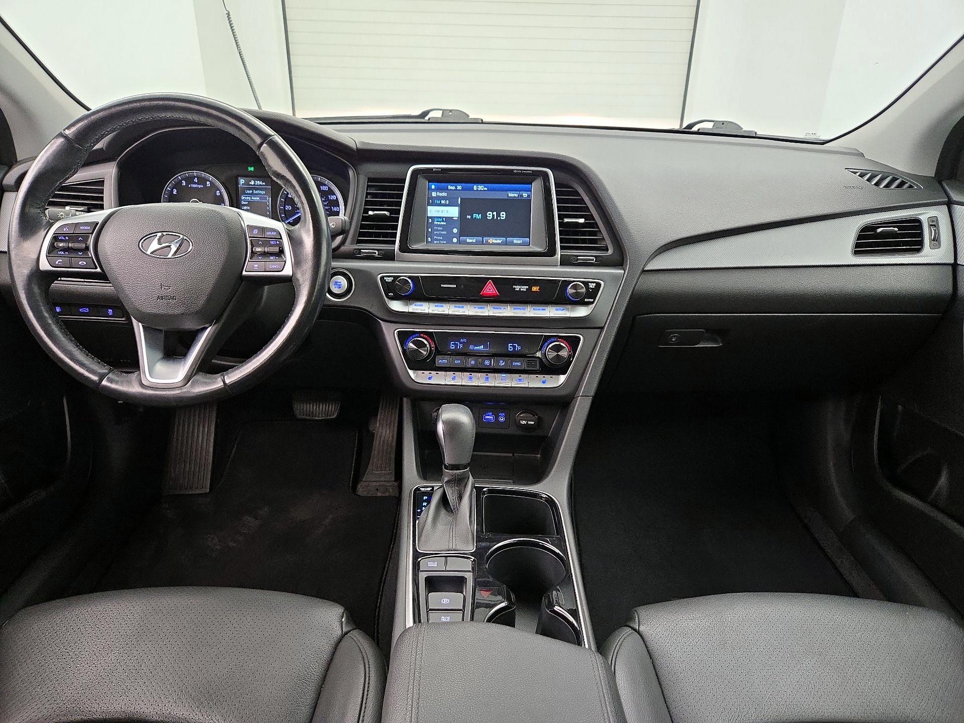 Thumbnail: 2019 Hyundai Sonata - 9