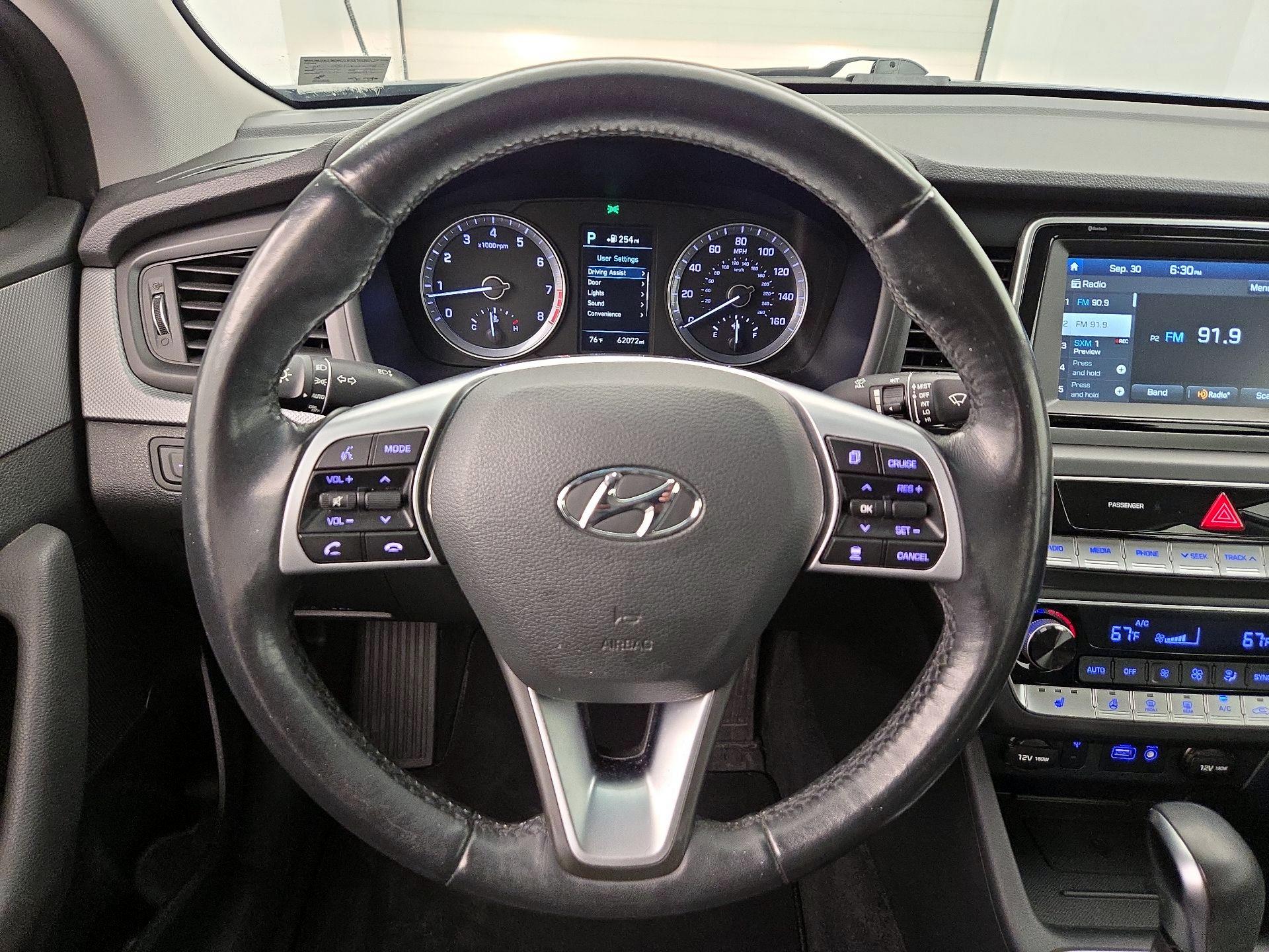 Thumbnail: 2019 Hyundai Sonata - 10