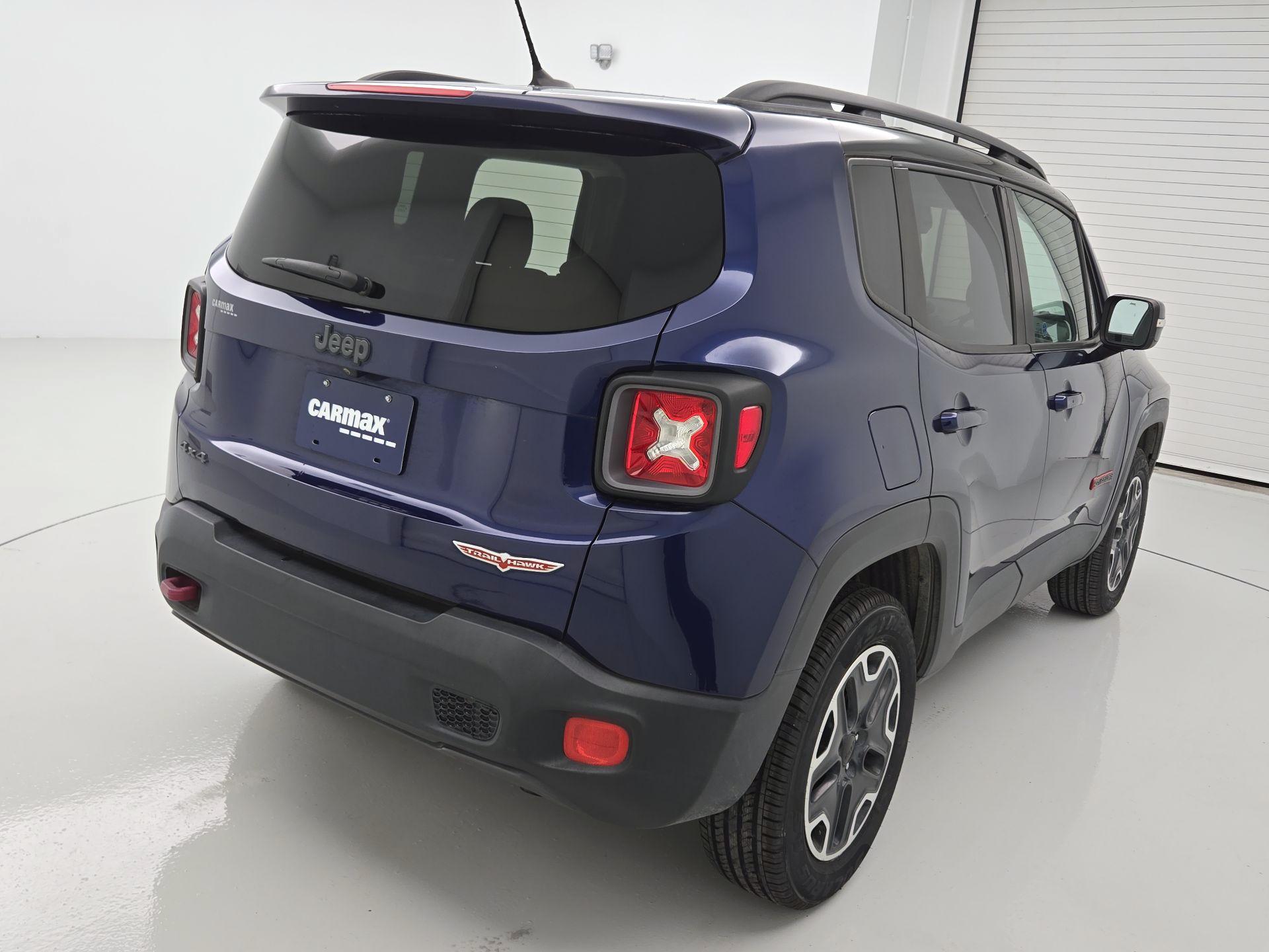 Thumbnail: 2017 Jeep Renegade - 5