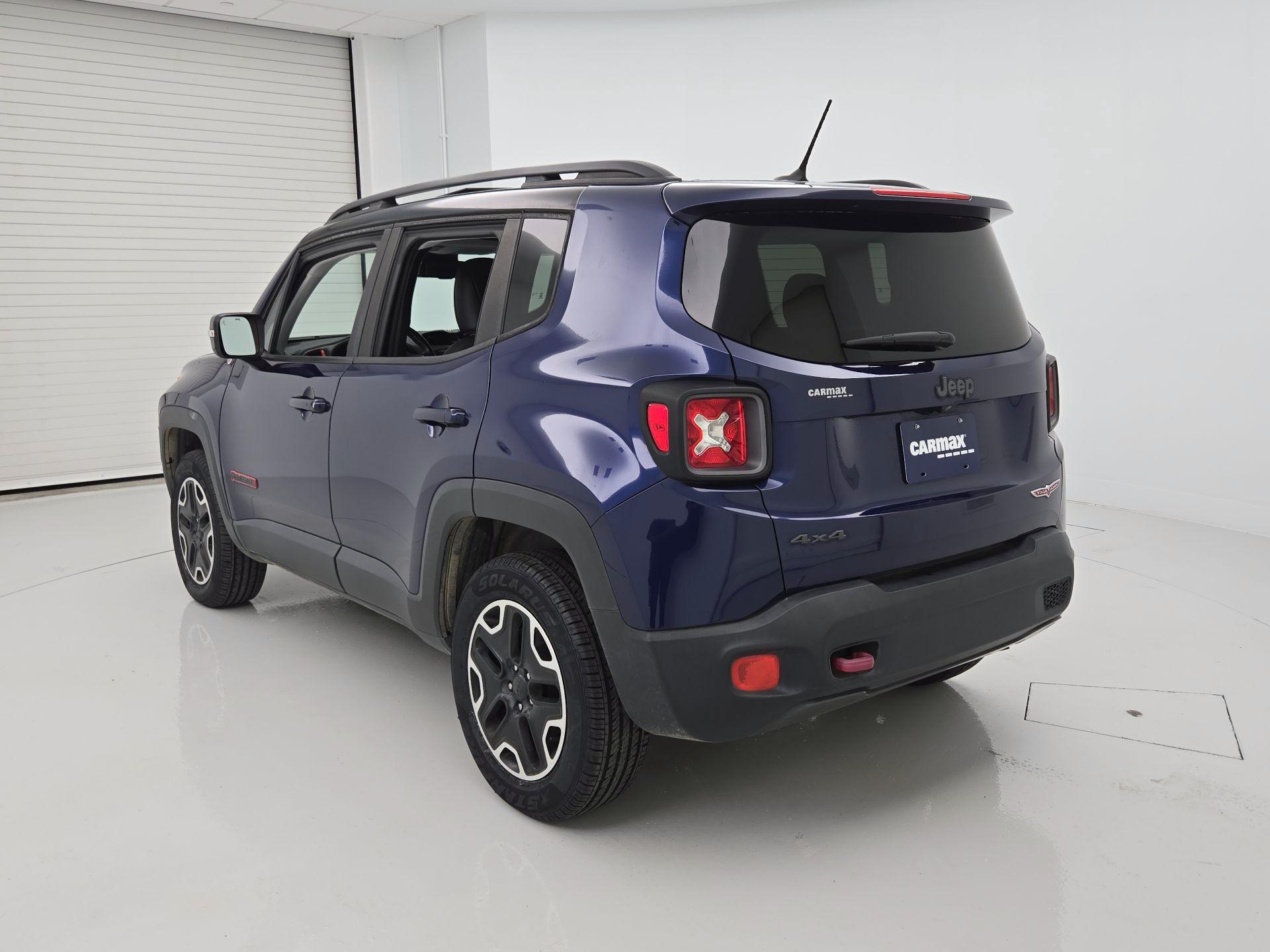 Thumbnail: 2017 Jeep Renegade - 7