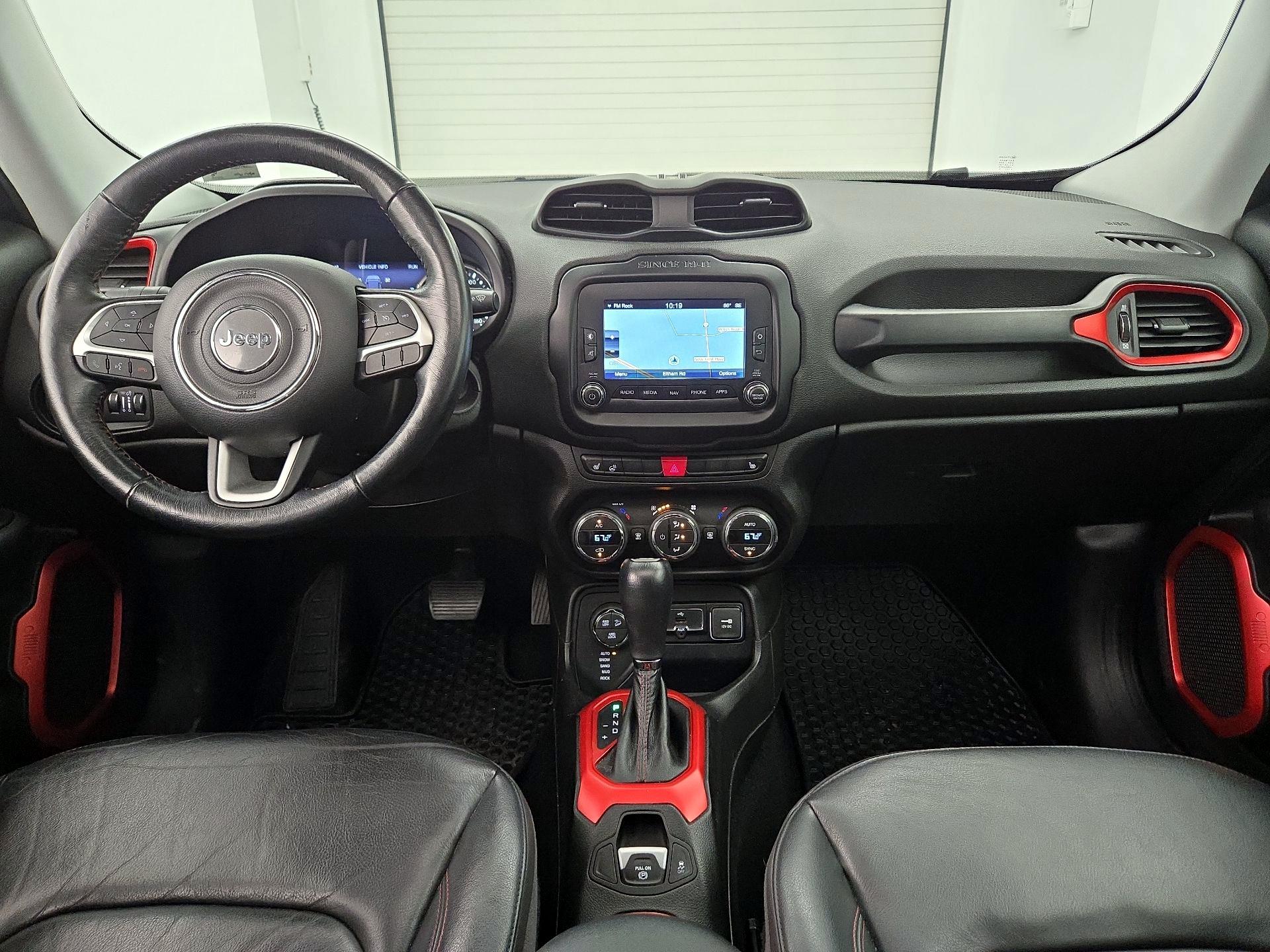 Thumbnail: 2017 Jeep Renegade - 8